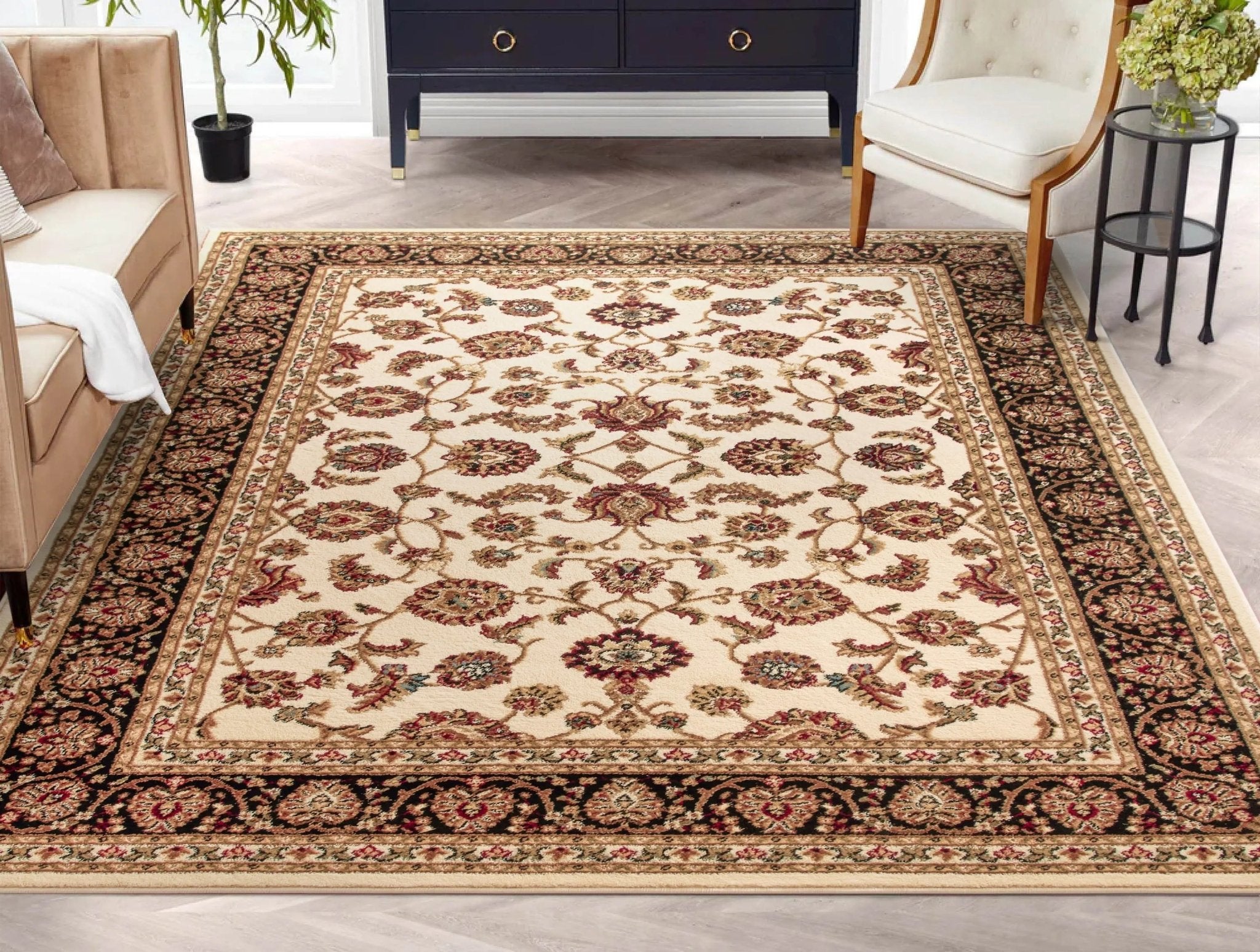 Sarouk Ivory Traditional Rug Well Woven