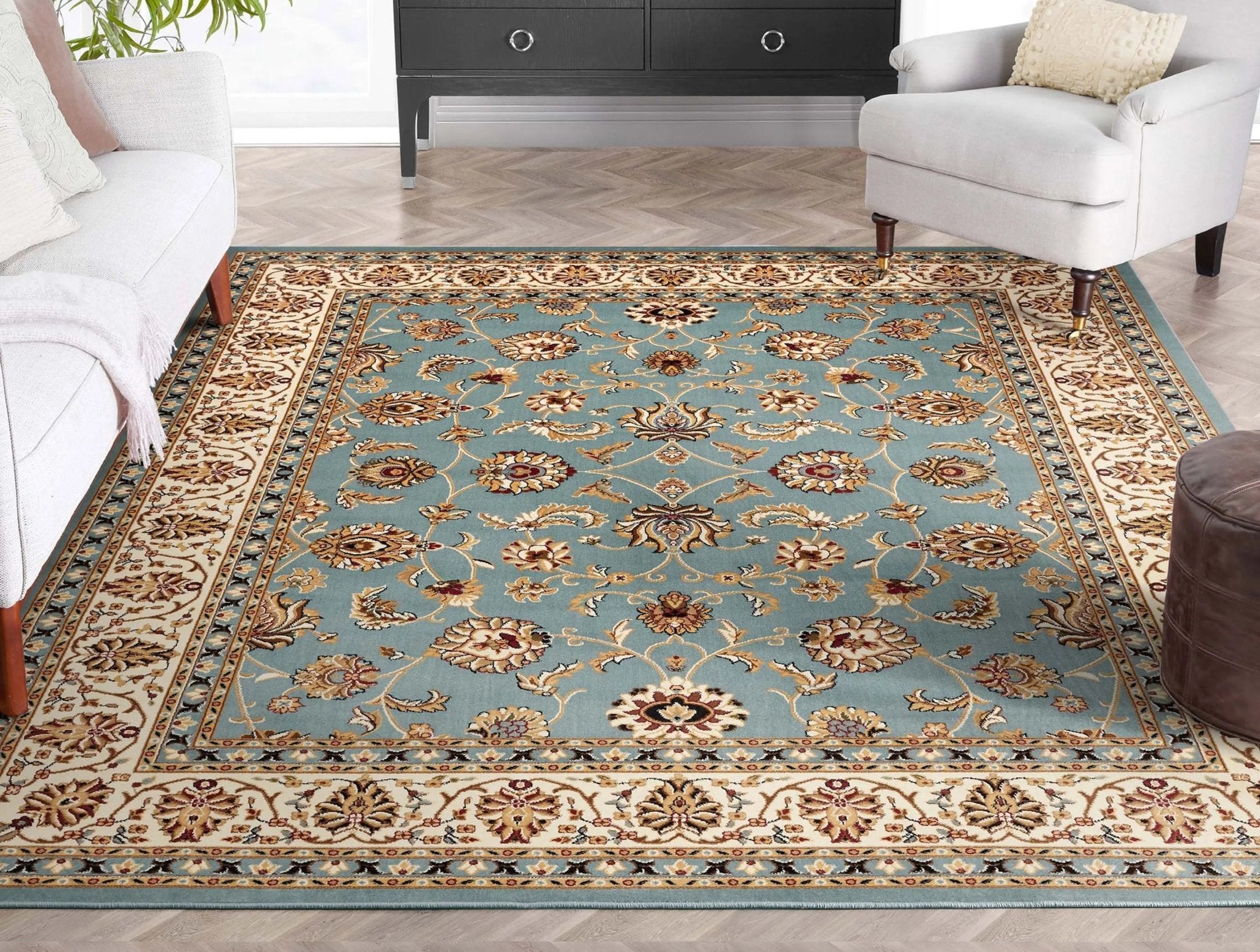 Sarouk Light Blue Traditional Rug Well Woven