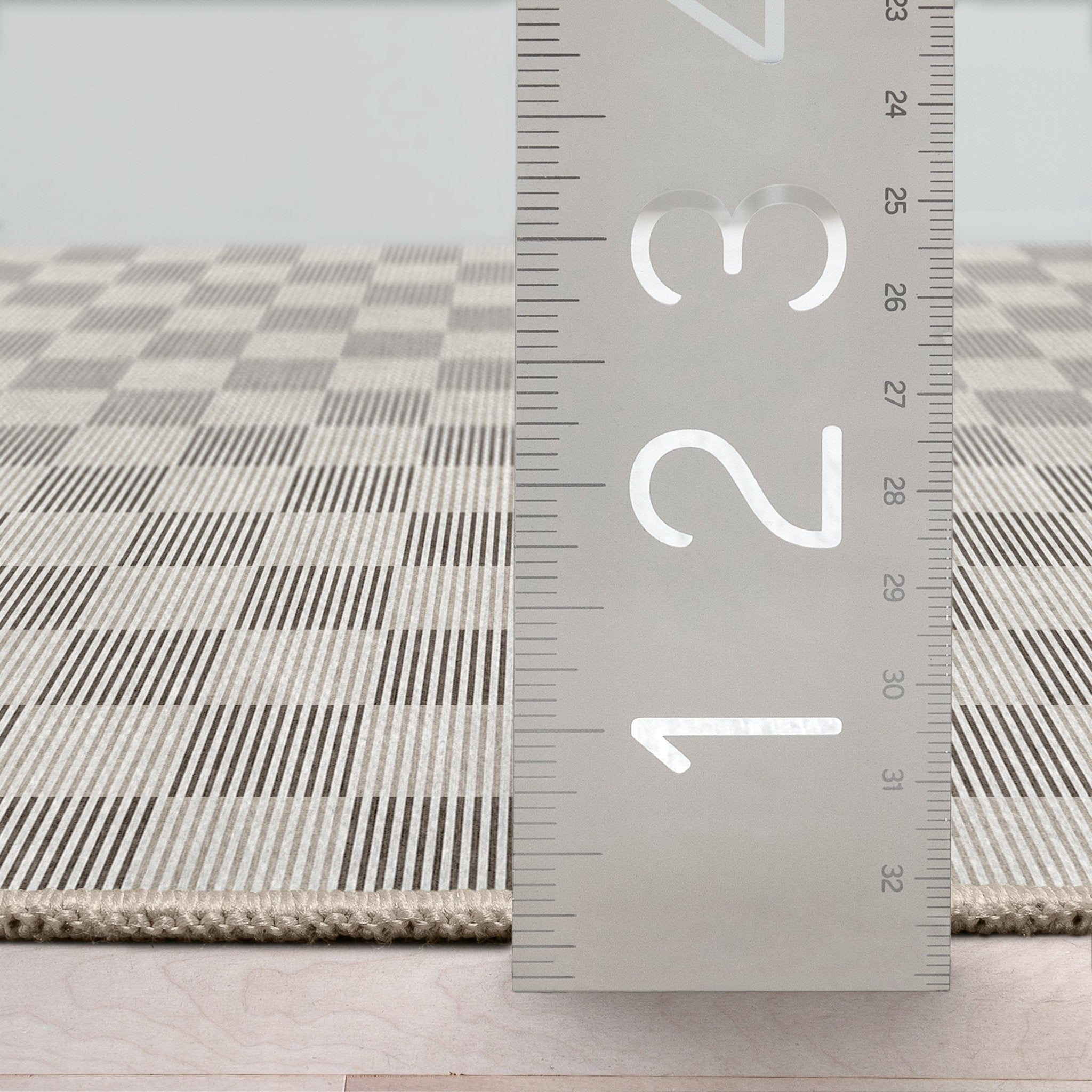 Apollo Summit Brown Geometric Flatwoven Rug – Easy Clean & Durable Well Woven