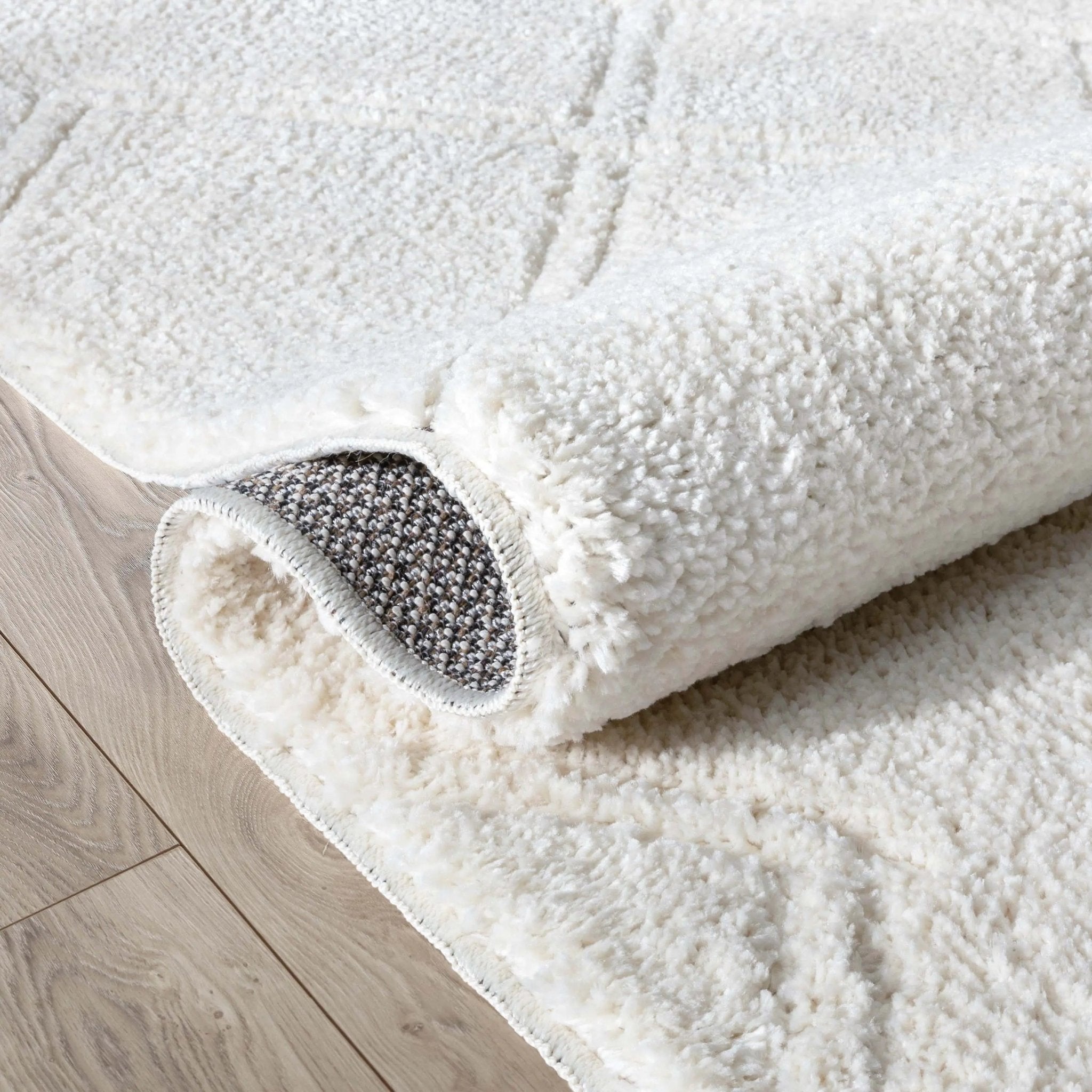 Firth Moroccan Trellis Textured Ivory Ultra Soft High-Low Shag Rug Well Woven