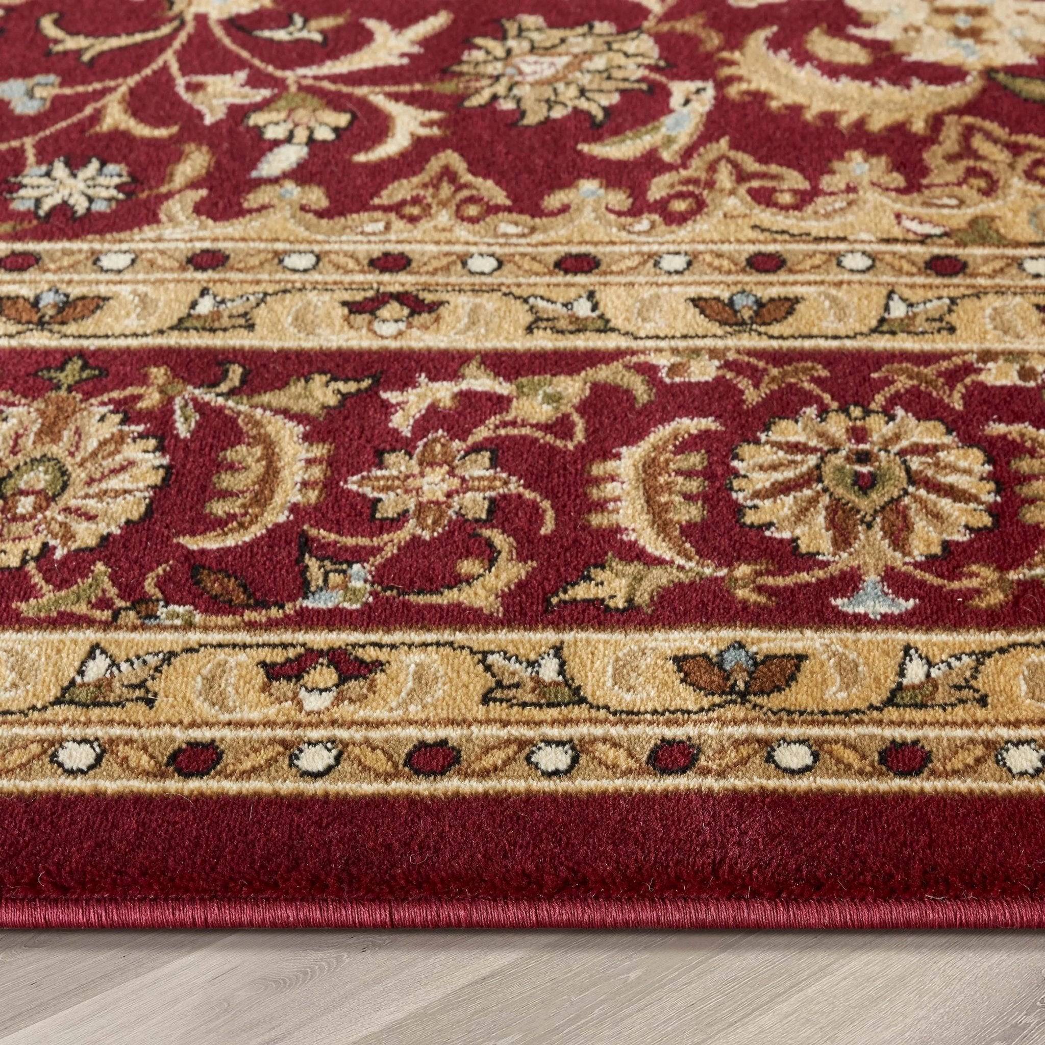 Aviva Red Traditional Rug Well Woven