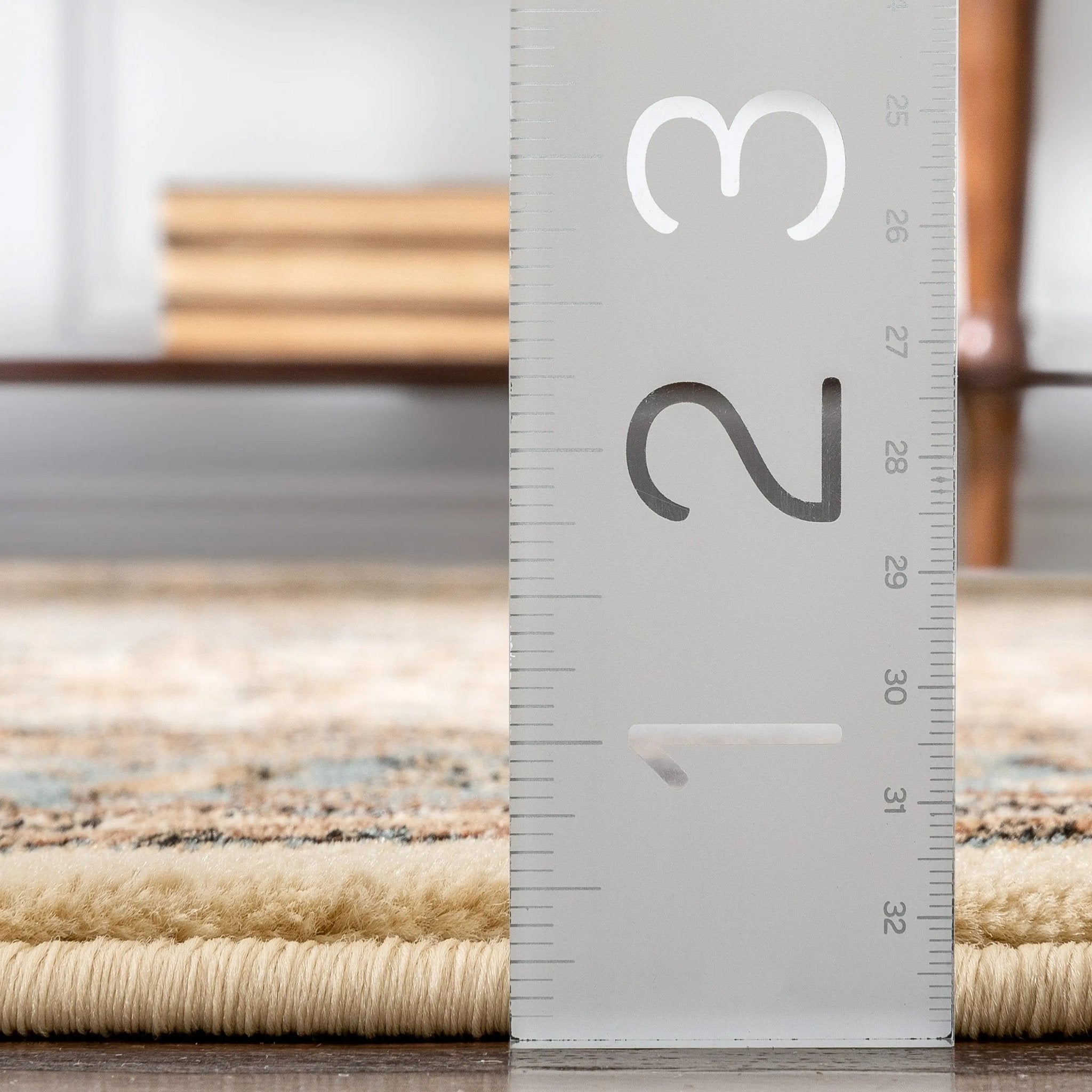 Aviva Ivory Traditional Rug Well Woven