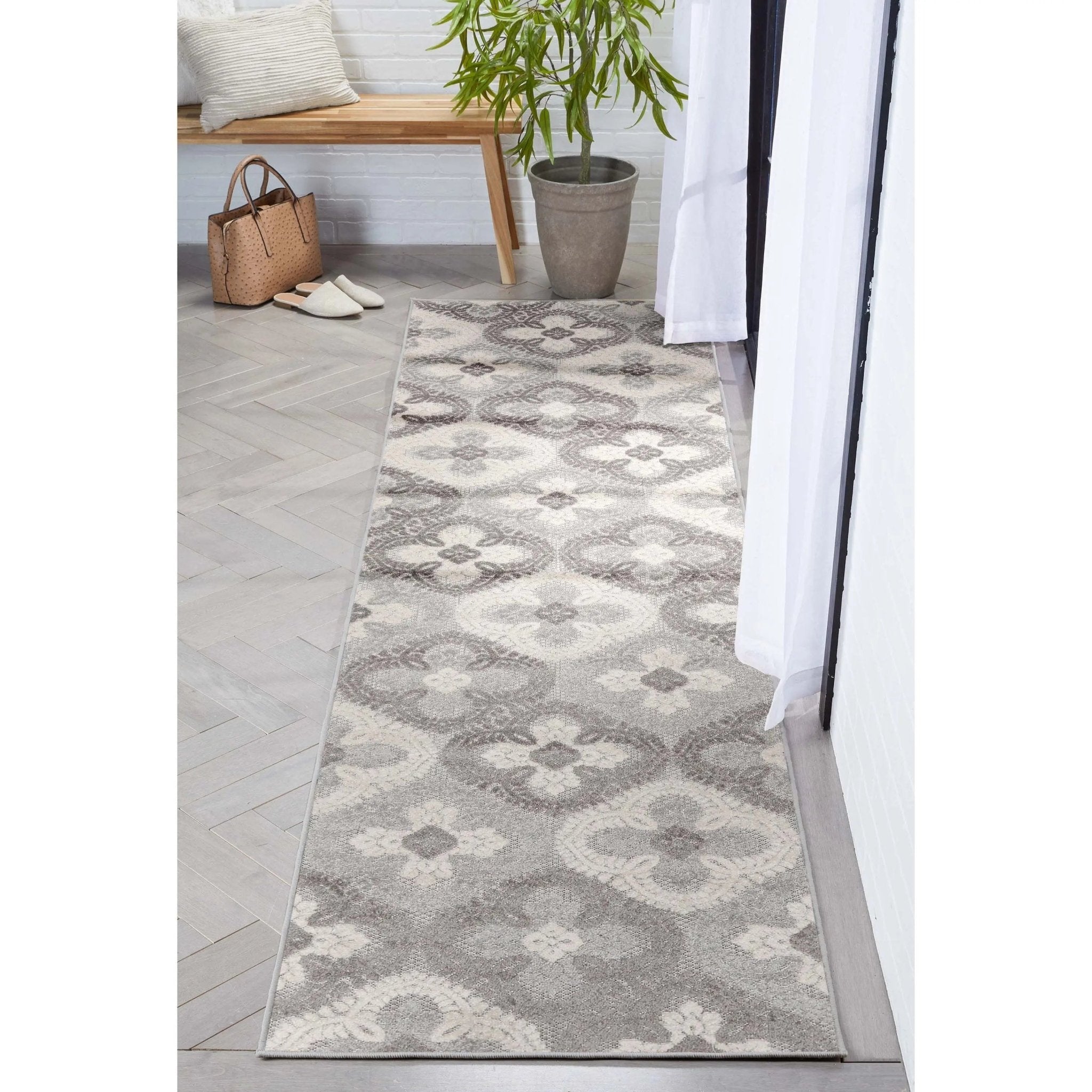 Loewy Modern Geometric Indoor/Outdoor Grey High-Low Rug Well Woven