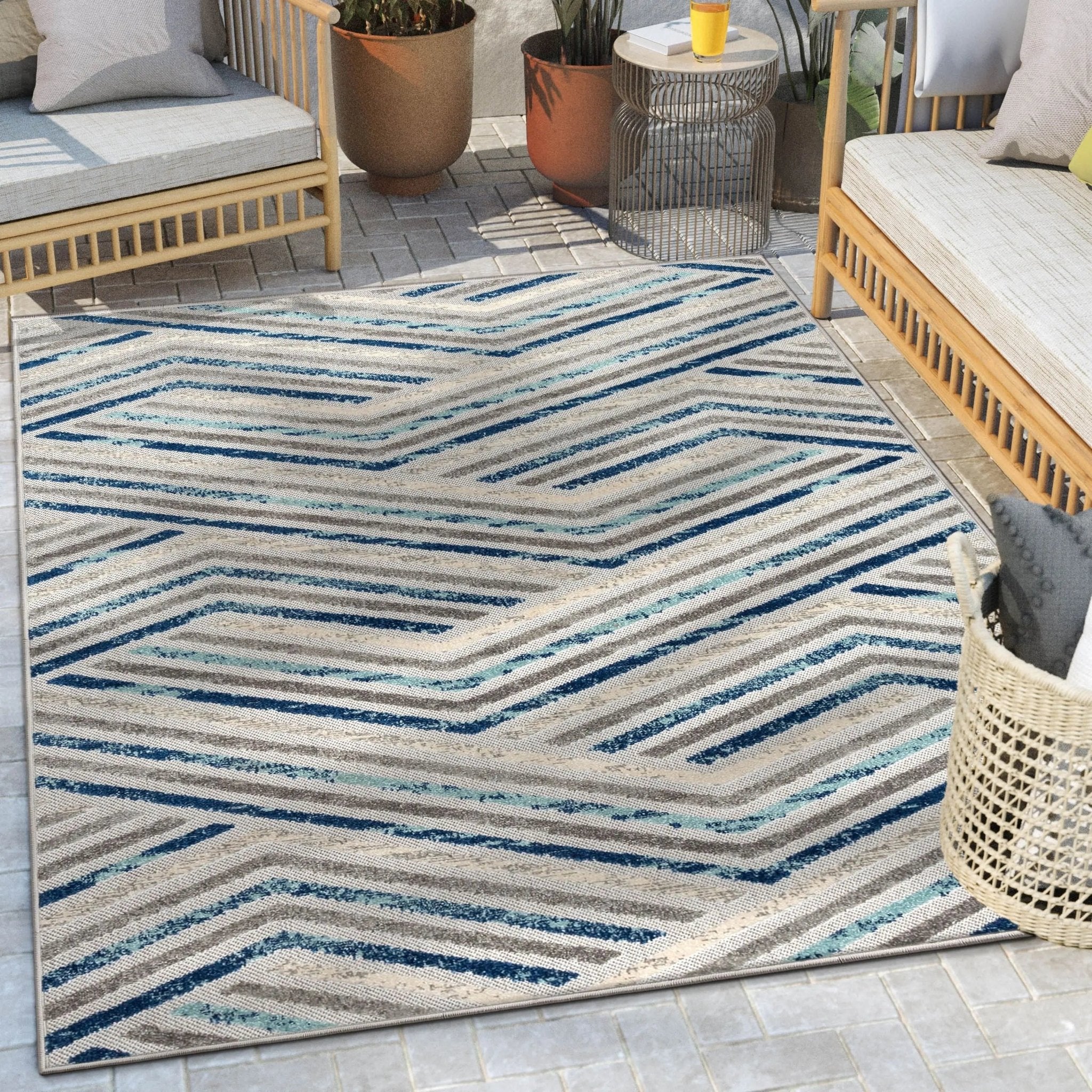 Neema Modern Chevron Striped Indoor/Outdoor Grey Blue High-Low Rug Well Woven