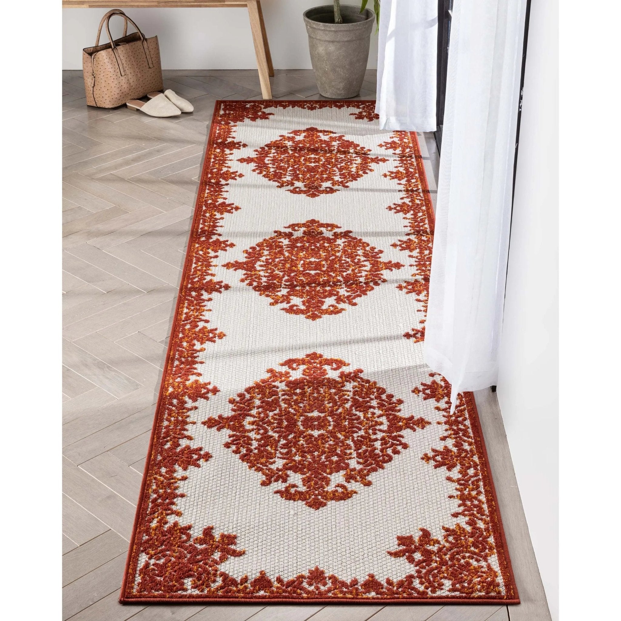 Arid Modern Medallion Persian Indoor/Outdoor Terracotta High-Low Rug Well Woven