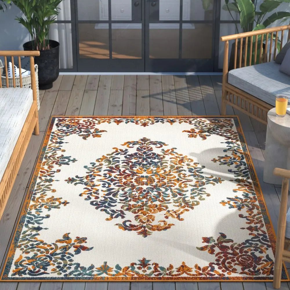 Arid Modern Medallion Persian Indoor/Outdoor Ivory High-Low Rug Well Woven