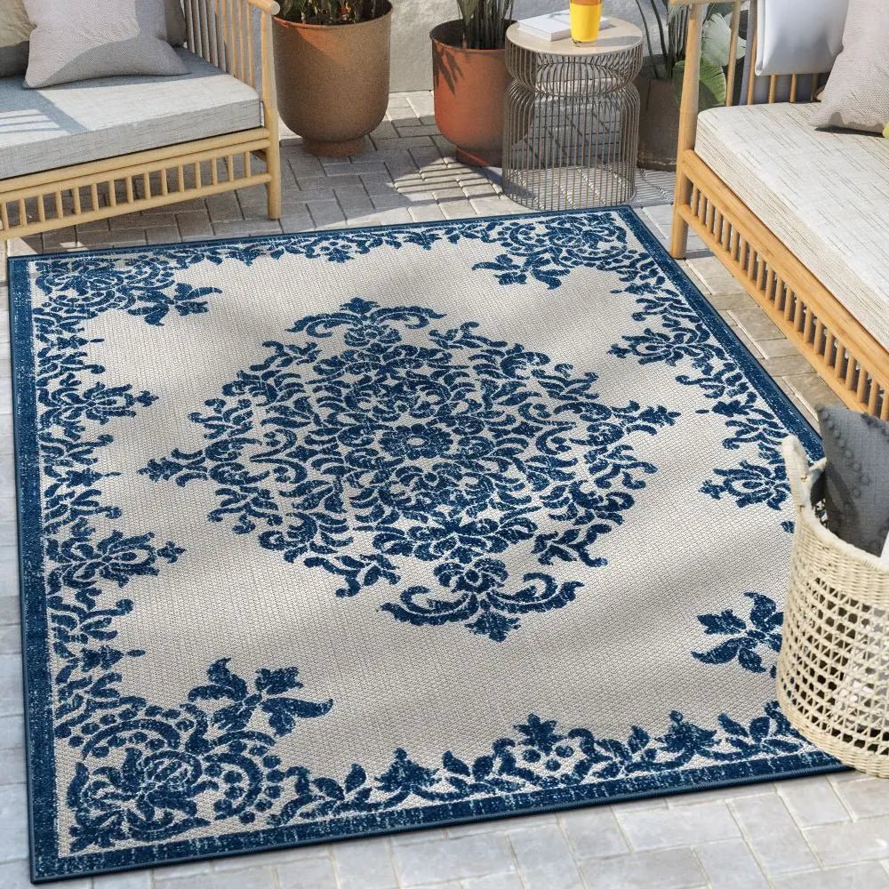 Arid Modern Medallion Persian Indoor/Outdoor Blue High-Low Rug Well Woven