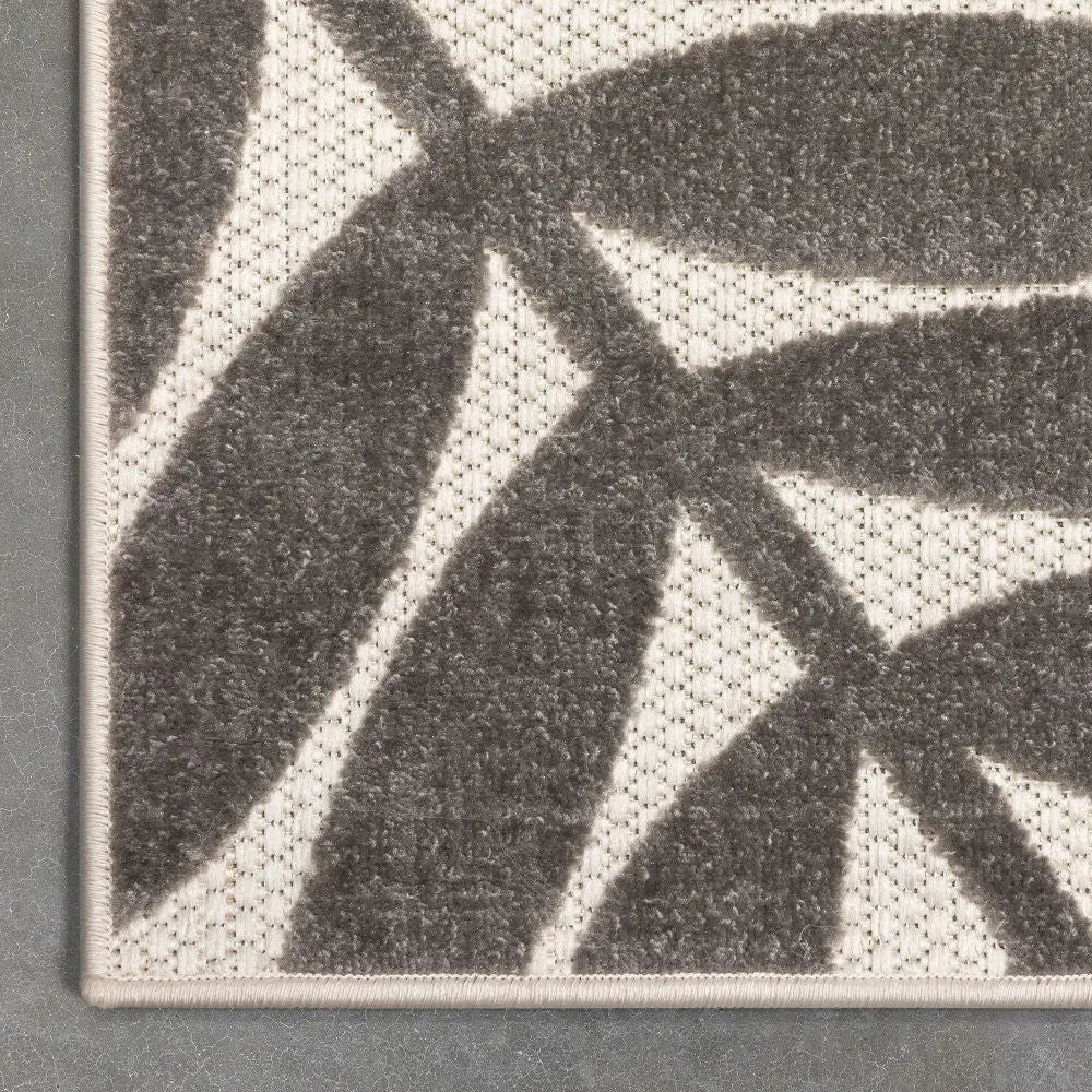 Mariah Modern Floral Indoor/Outdoor Ivory High-Low Rug Well Woven