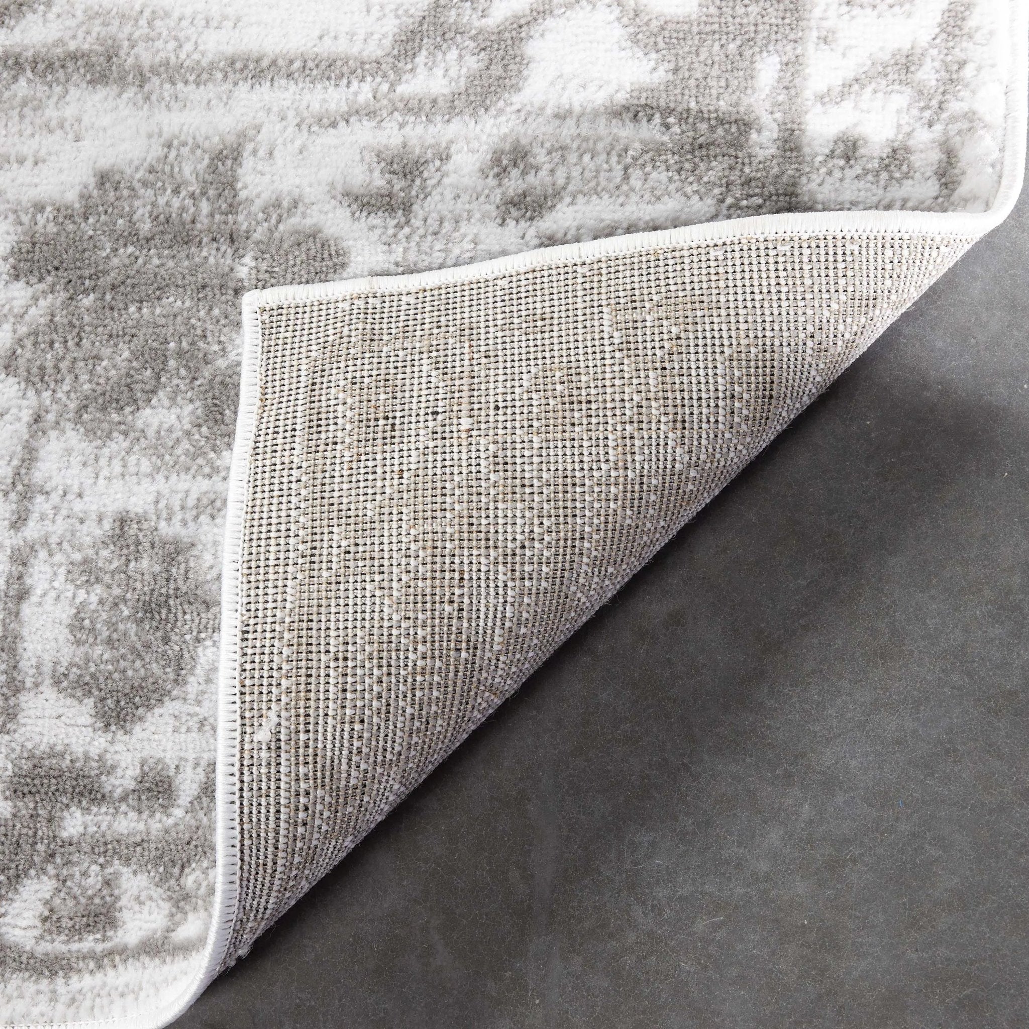 Disa Vintage Medallion Cream Soft Rug By Chill Rugs Well Woven