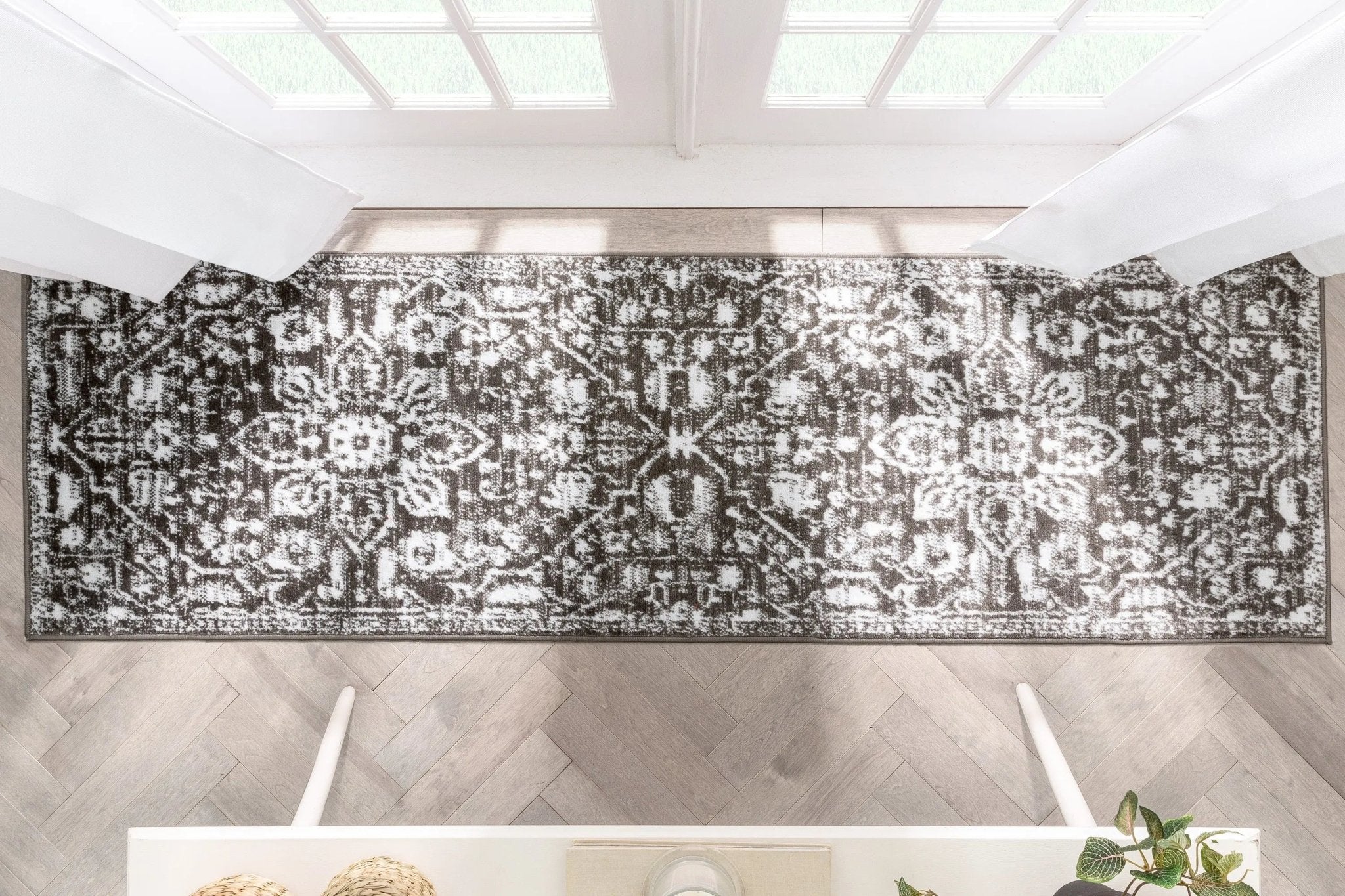 Disa Vintage Medallion Grey Soft Rug By Chill Rugs Well Woven