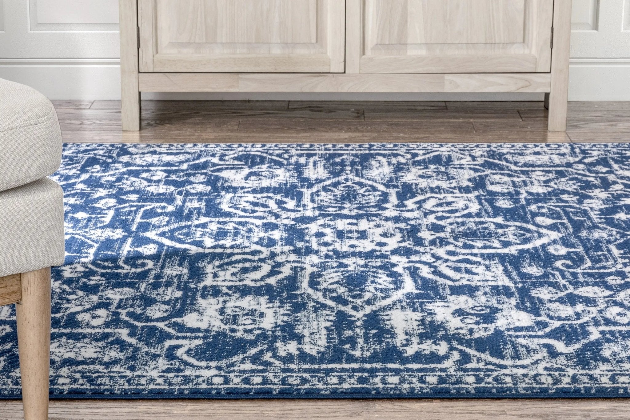 Disa Vintage Medallion Dark Blue Soft Rug By Chill Rugs Well Woven