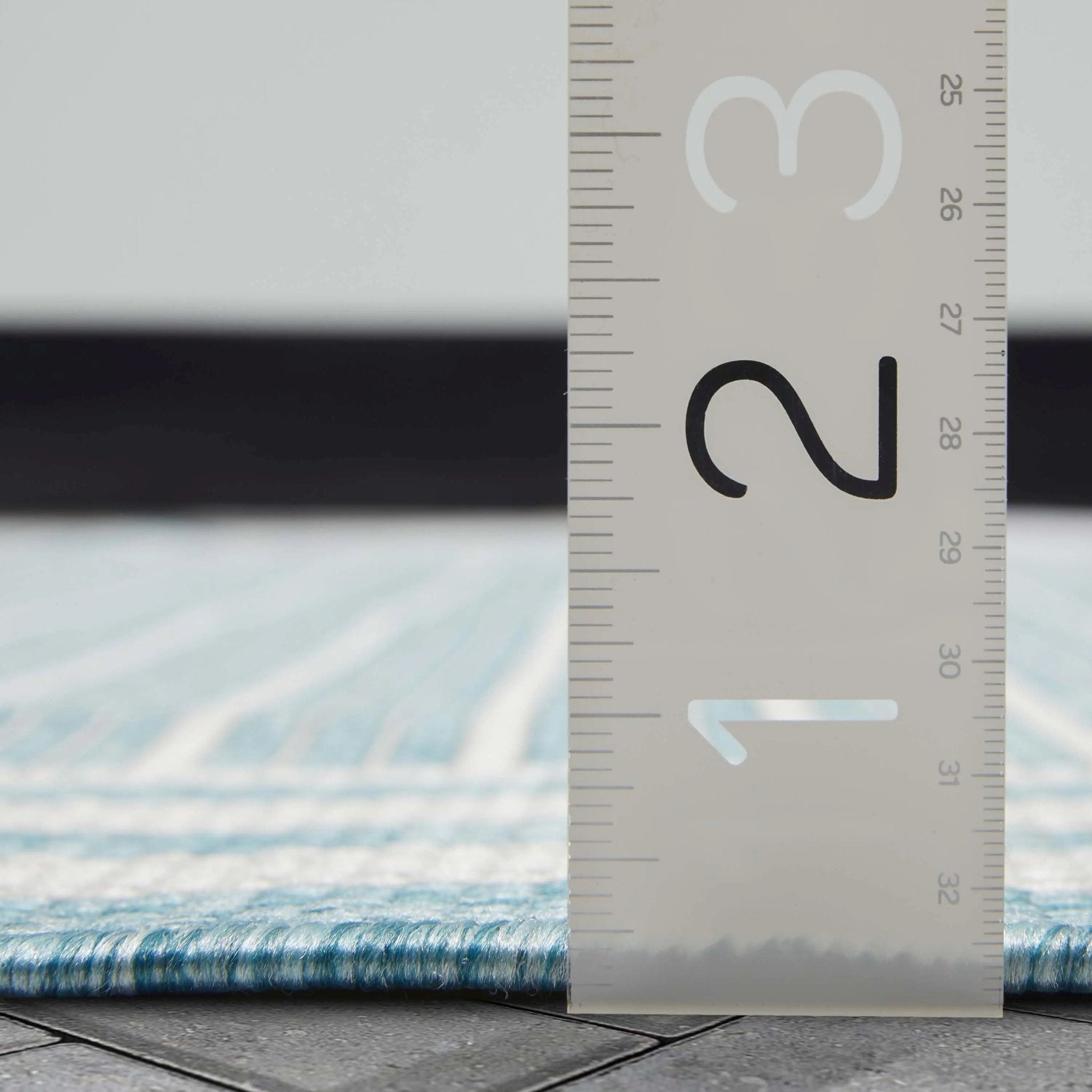 Frankie Modern Stripes Indoor/Outdoor Blue Textured Rug Well Woven