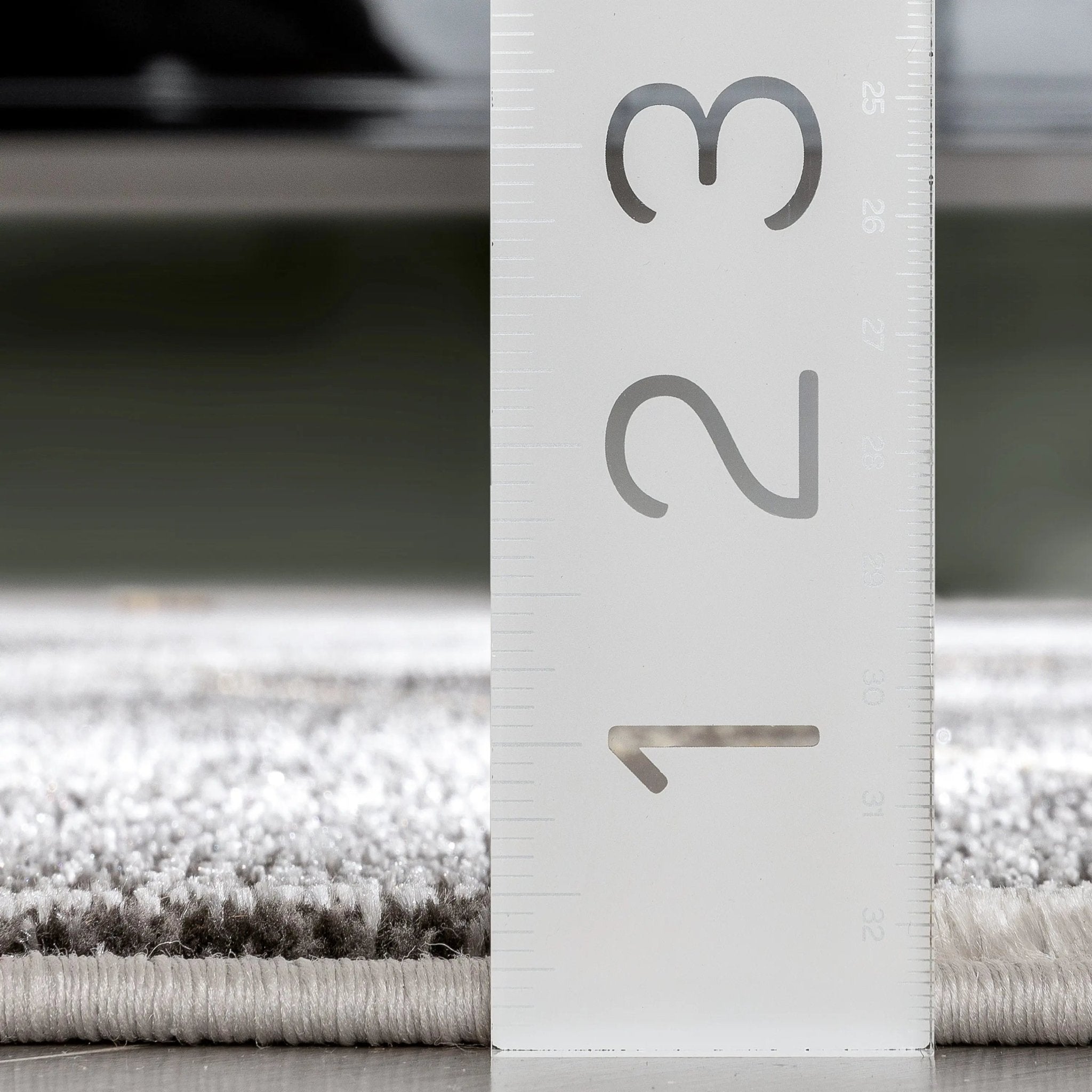 Arthur Retro Geometric Marble Pattern Grey Glam Rug Well Woven