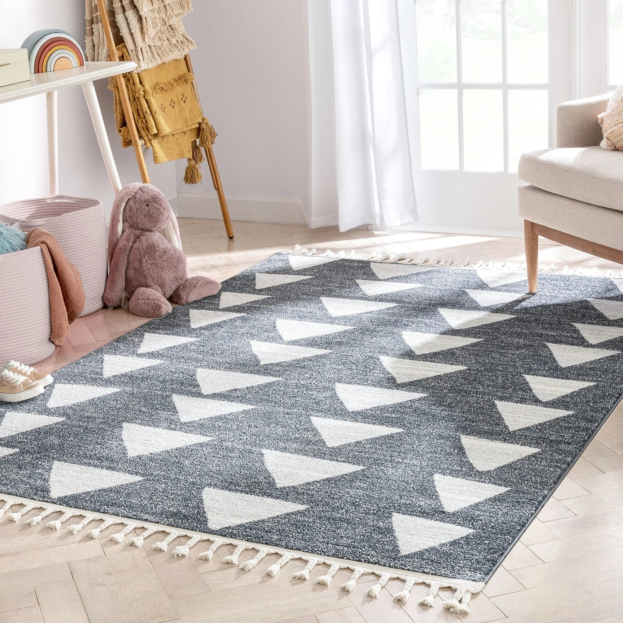 Triangles Modern Geometric Pattern Grey Kids Rug Well Woven