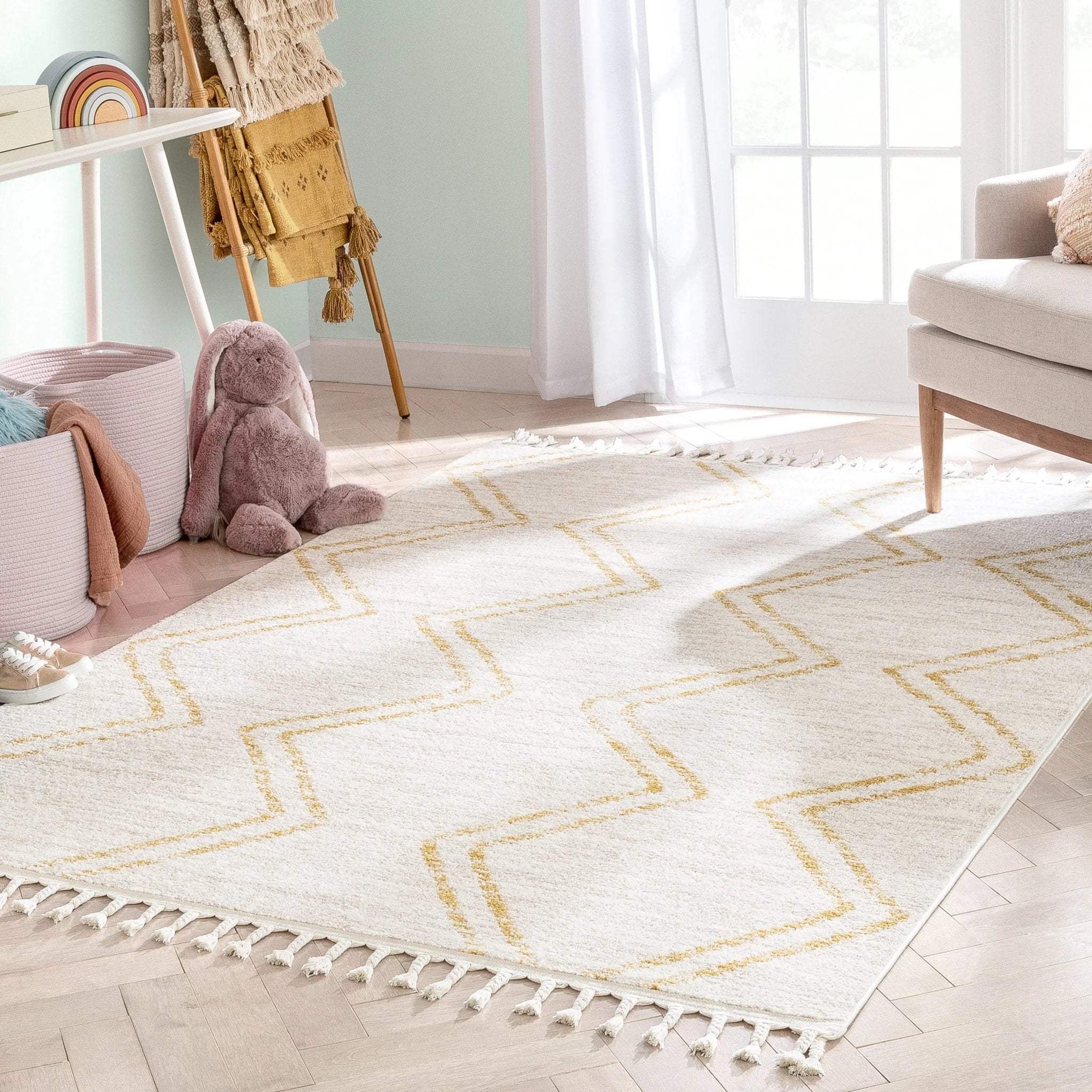 Reeve Modern Chevron Zig-Zag Yellow Ivory Kids Rug Well Woven