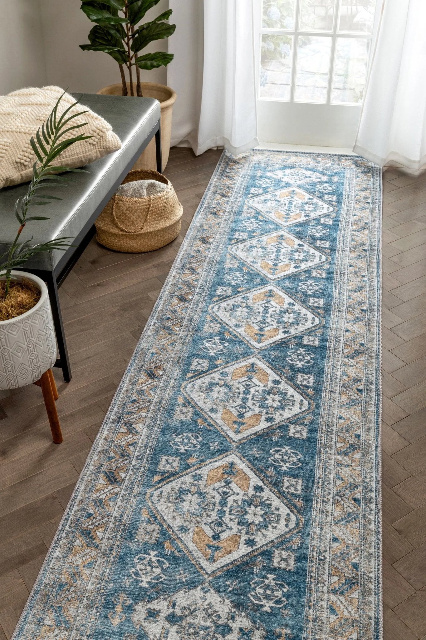 Habra Machine Washable Vintage Medallion Oriental Light Blue Flat-Weave Distressed Rug Well Woven