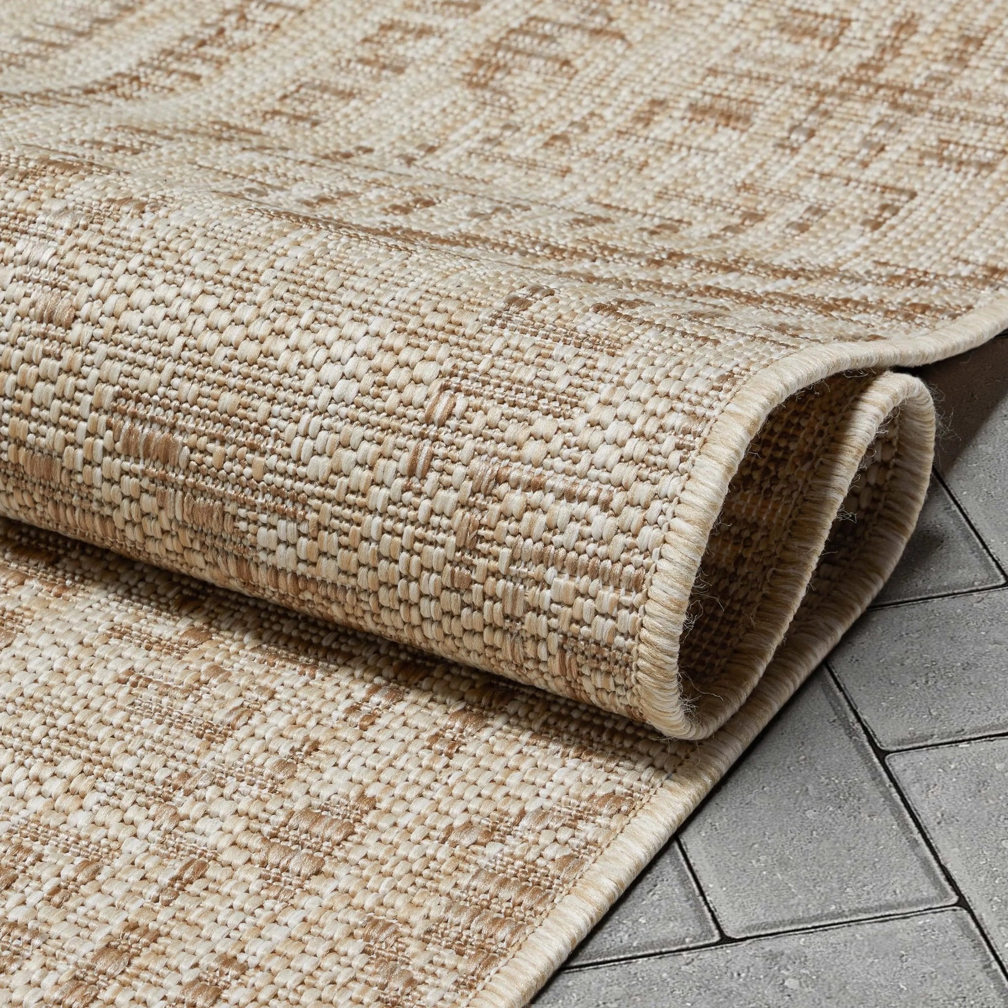 Khalo Tribal Indoor/Outdoor Beige Flat-Weave 5'3" x 7'3" Rug Well Woven