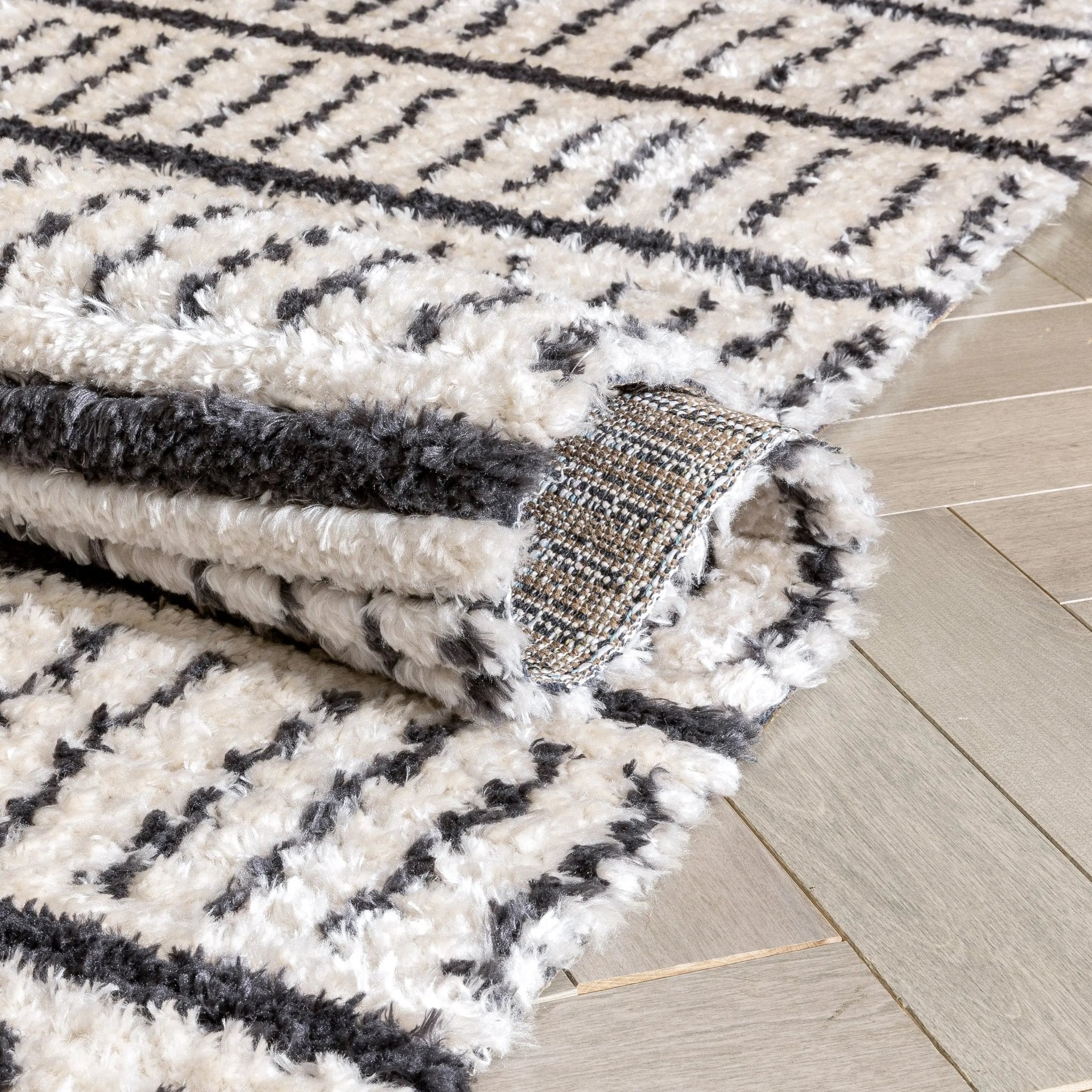 Viho Tribal Geometric Stripes Ivory High-Low Textured Pile Rug Well Woven