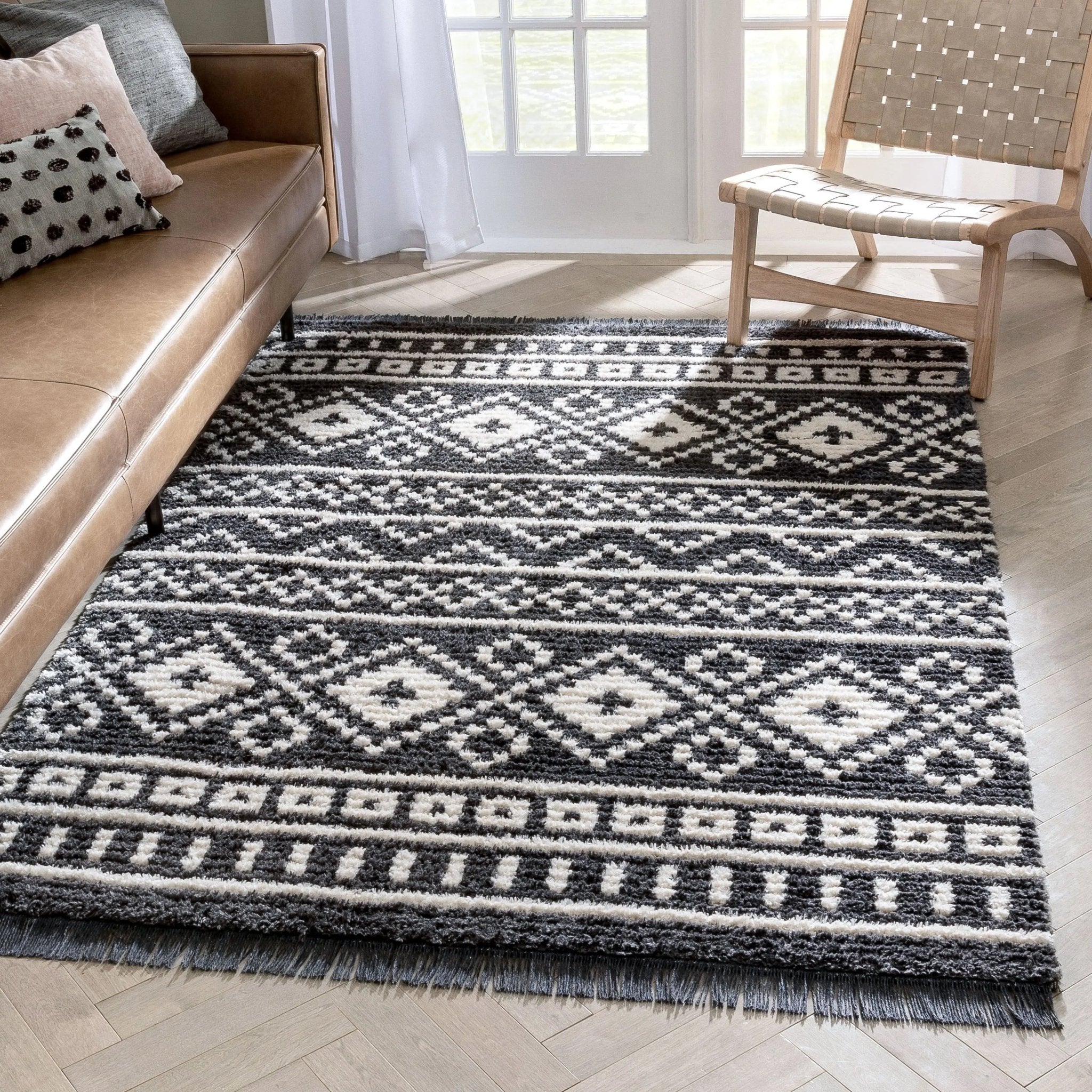 Nokomis Tribal Diamond Lattice Pattern Grey High-Low Textured Pile Rug Well Woven
