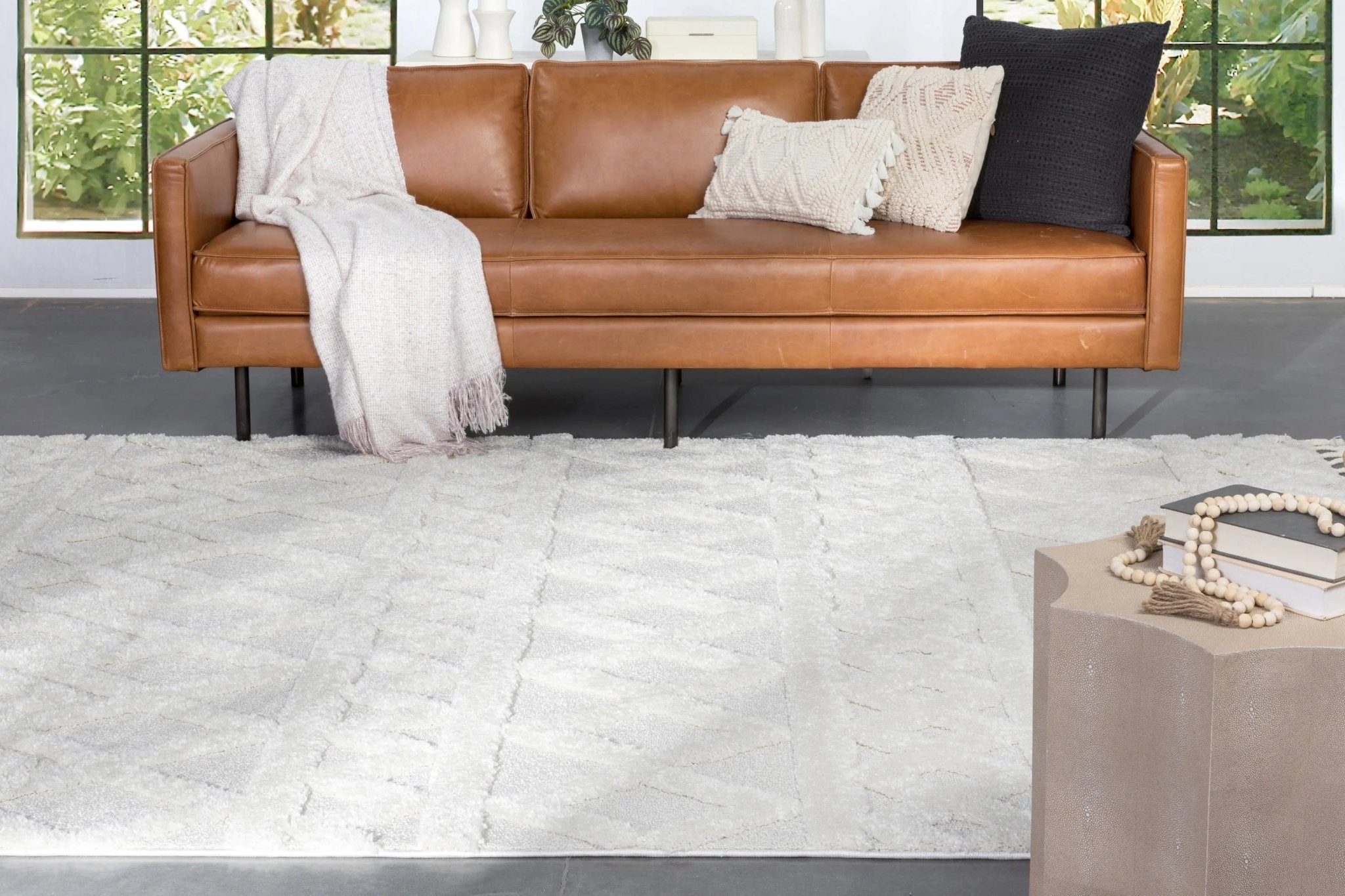 Austen Ivory Vintage Diamond Pattern Ivory Farmhouse Rug Well Woven