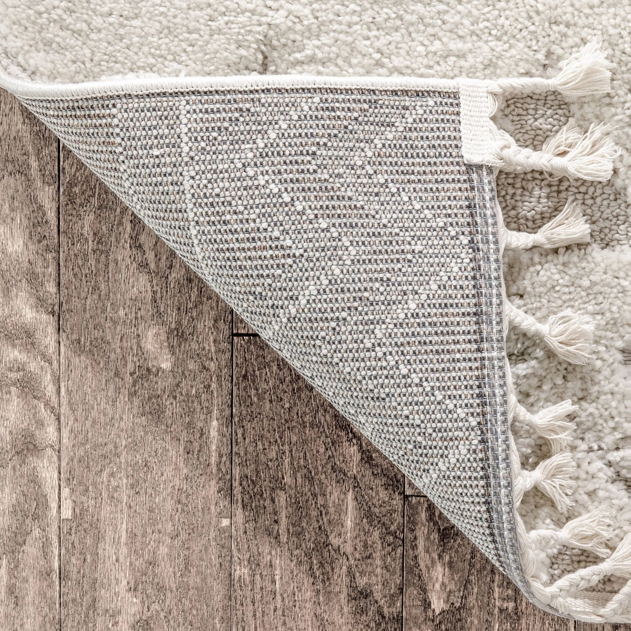 Austen Ivory Vintage Diamond Pattern Ivory Farmhouse Rug Well Woven