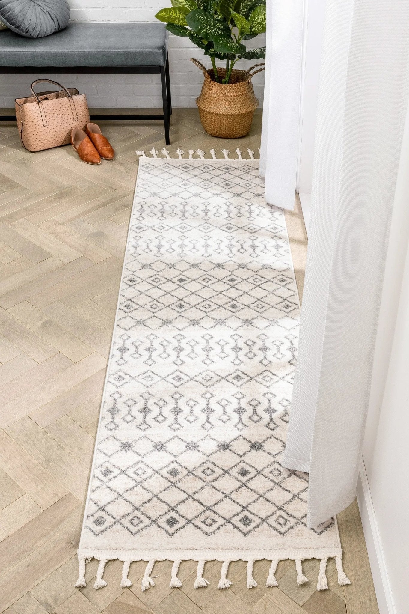 Transistora Nordic Tribal Trellis Pattern Ivory Grey Rug Well Woven