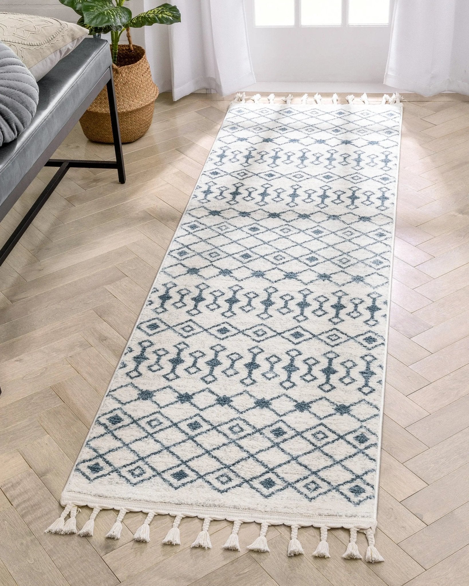 Transistora Nordic Tribal Trellis Pattern Light Blue Ivory Rug Well Woven