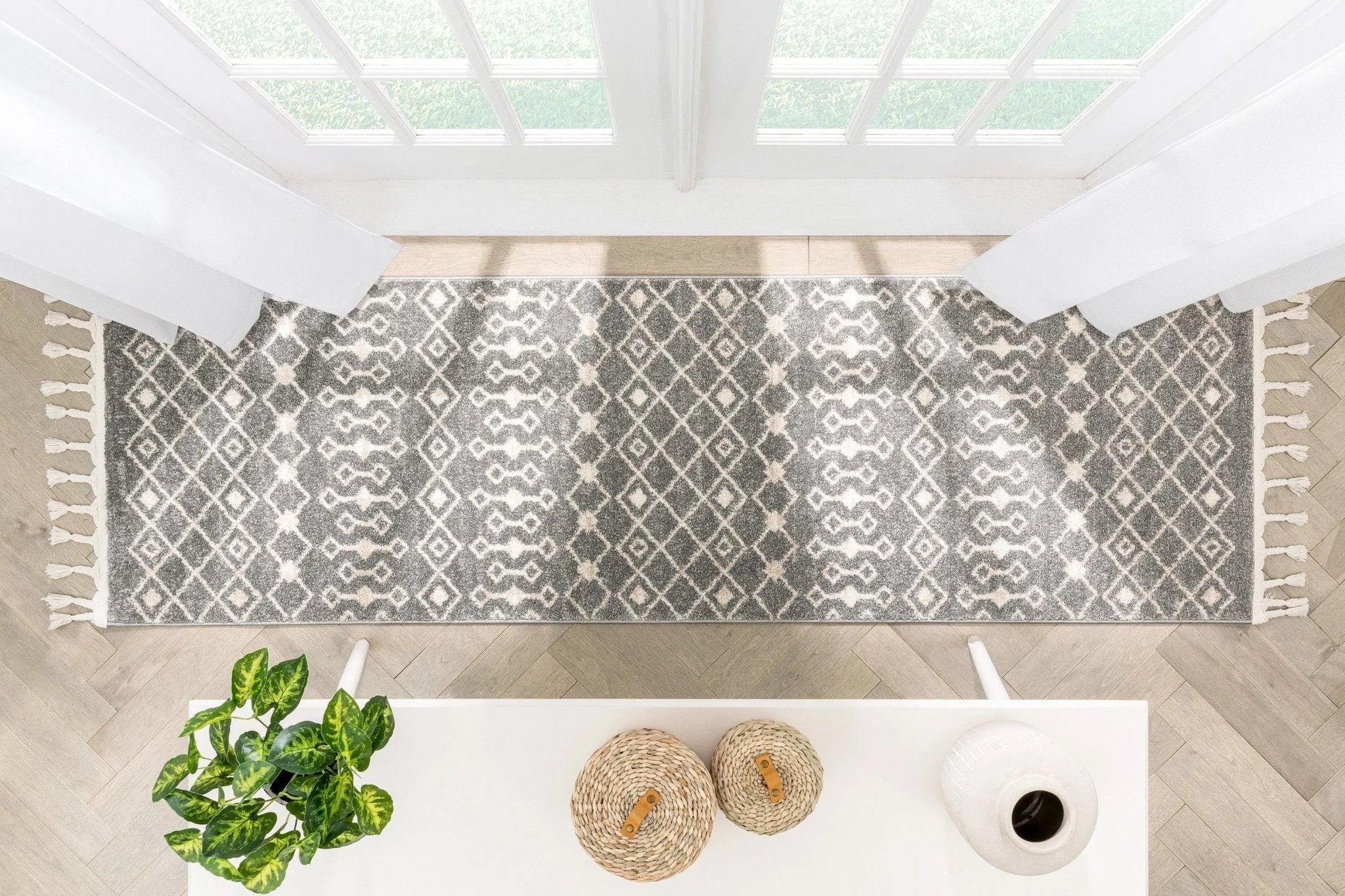 Transistora Nordic Tribal Trellis Pattern Grey Rug Well Woven