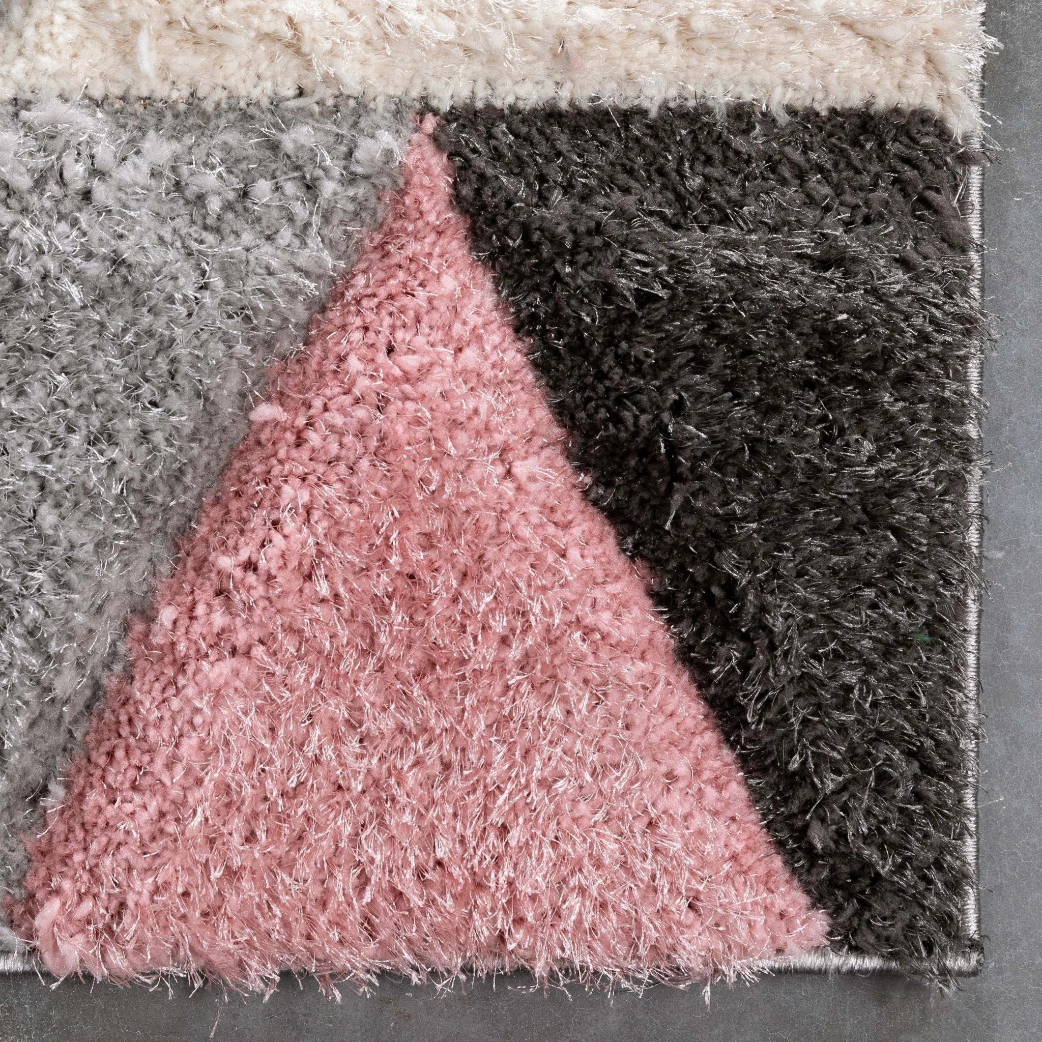 Holland Modern Geometric Blush 3D Textured Thick & Soft Shag Rug Well Woven