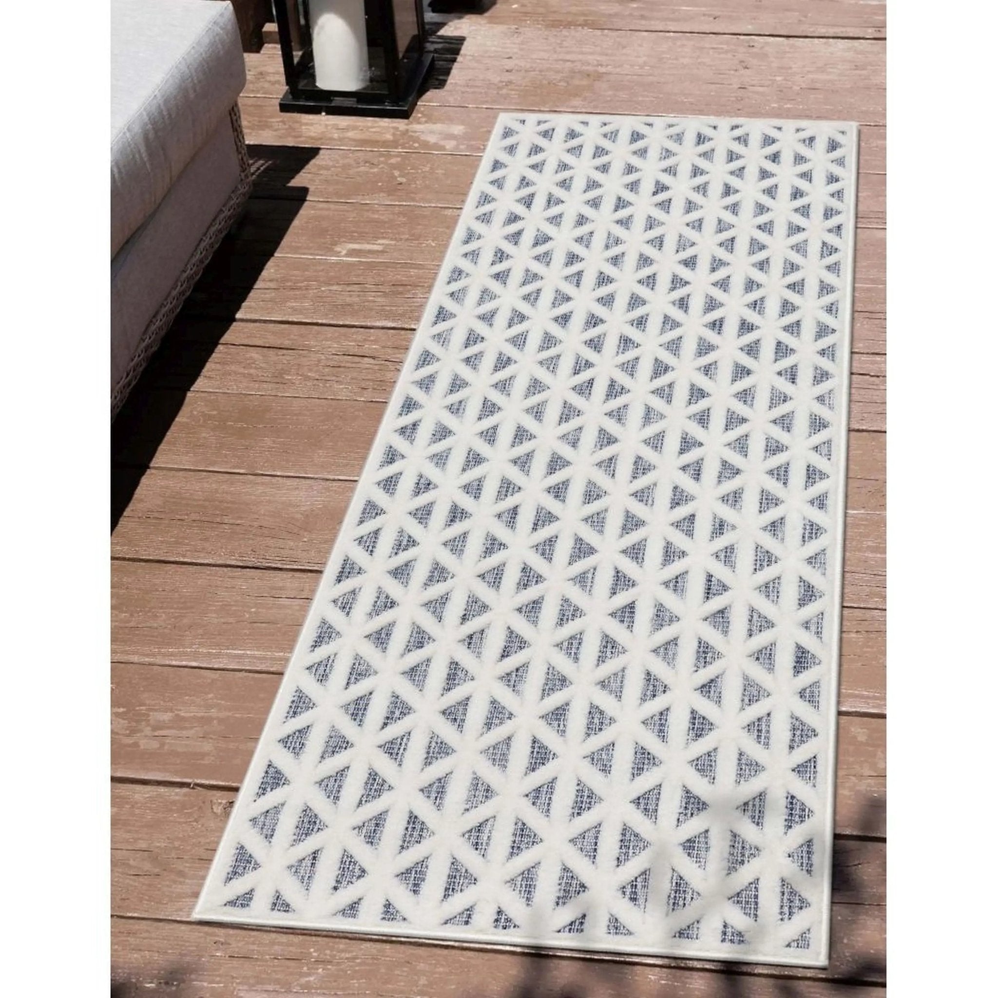 Ciel Modern Geometric Indoor/Outdoor Blue High-Low Rug Well Woven