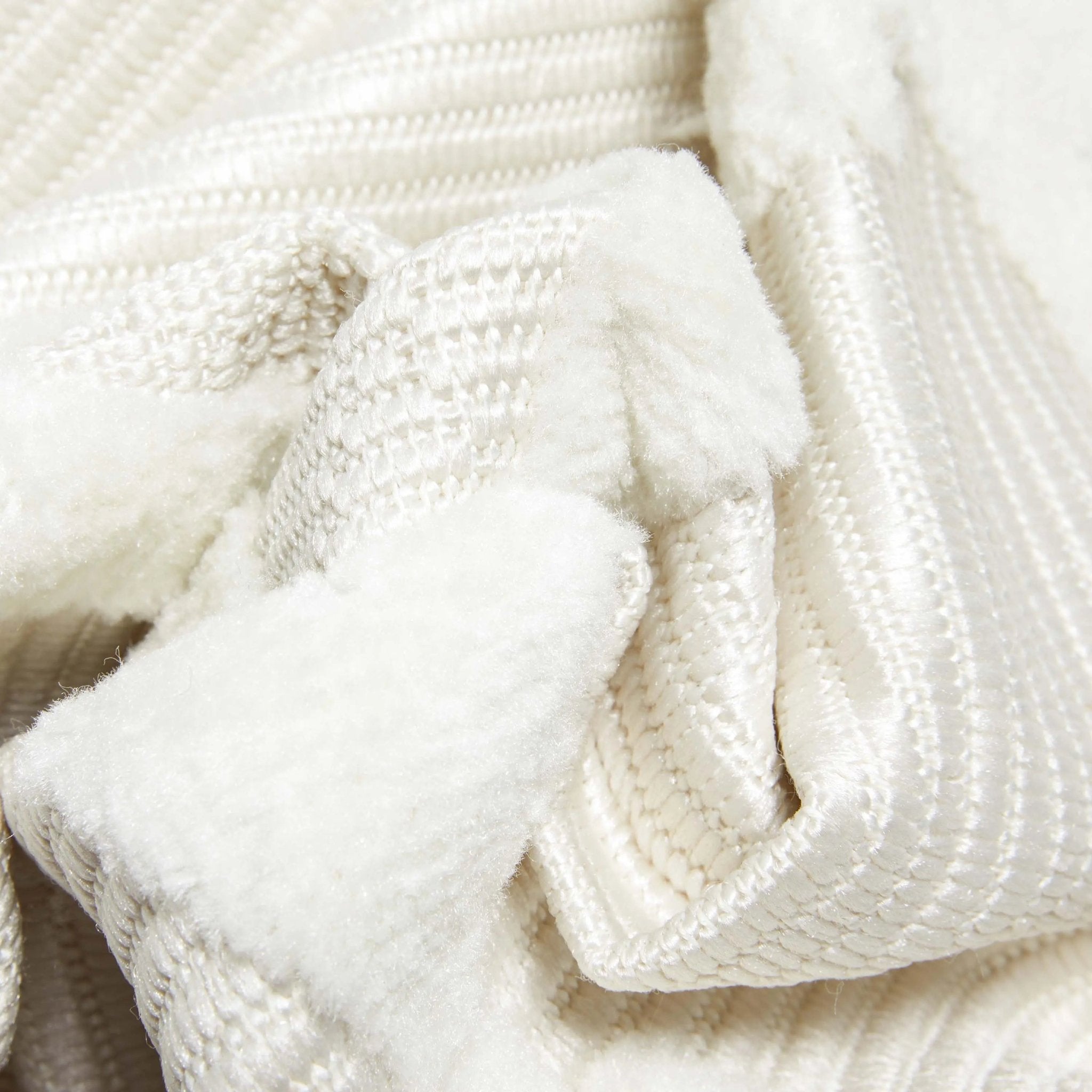 Mali Tribal Diamond Pattern Indoor/Outdoor Ivory High-Low Rug Well Woven