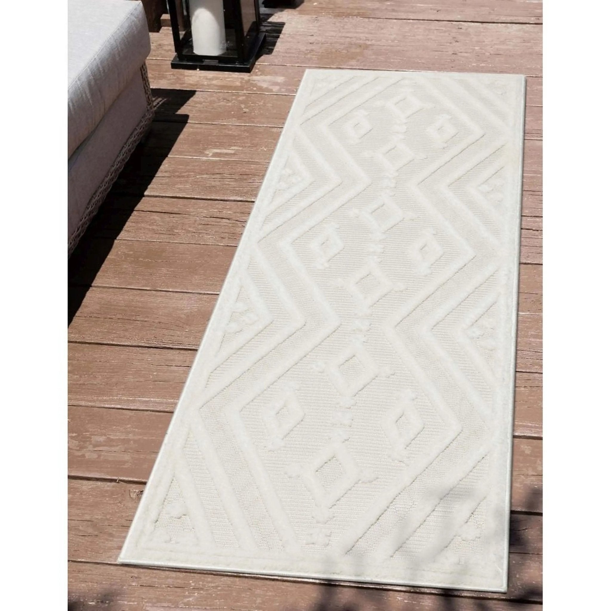Mali Tribal Diamond Pattern Indoor/Outdoor Ivory High-Low Rug Well Woven