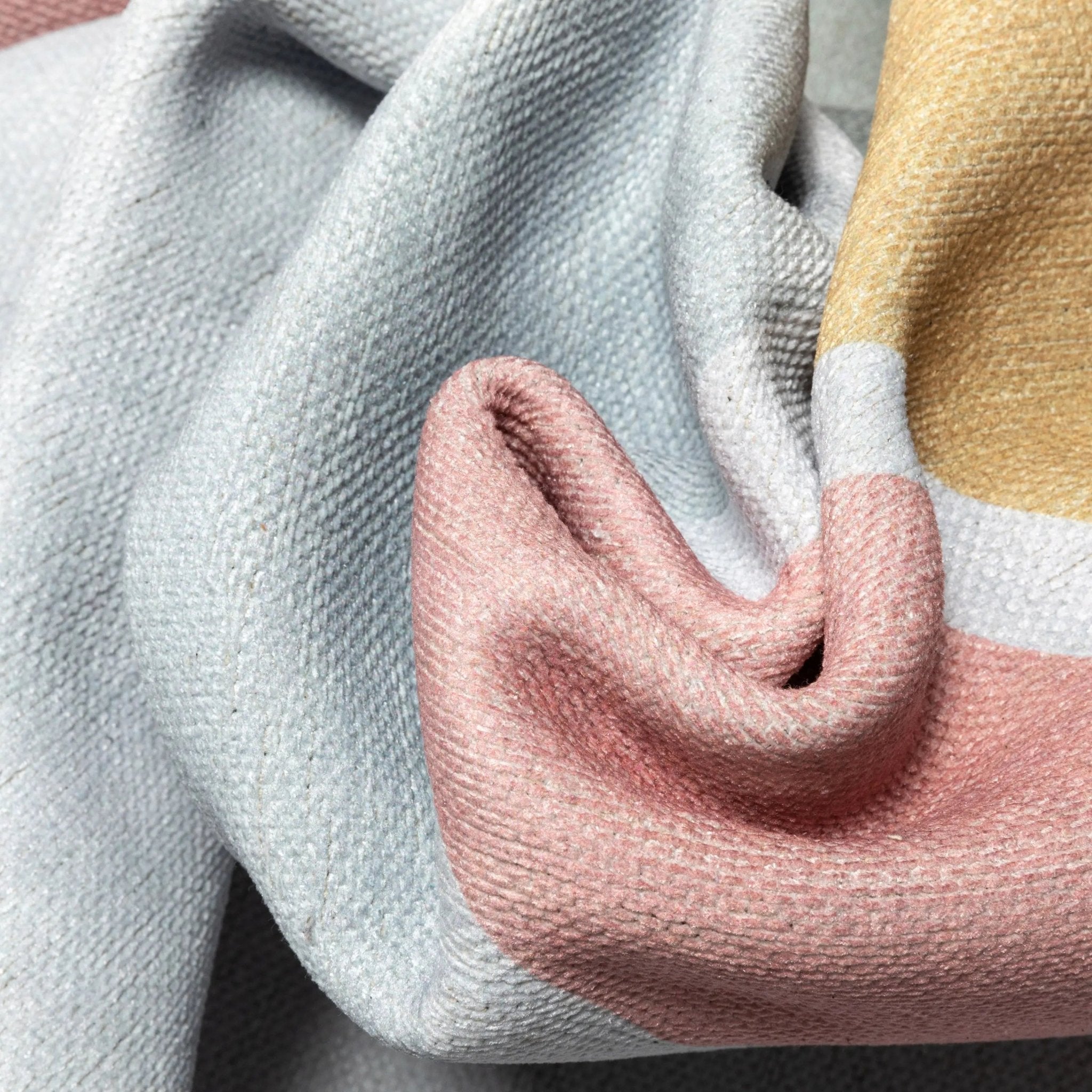 Curved Rainbow Modern Multi Color Area Flat-Weave Rug Well Woven