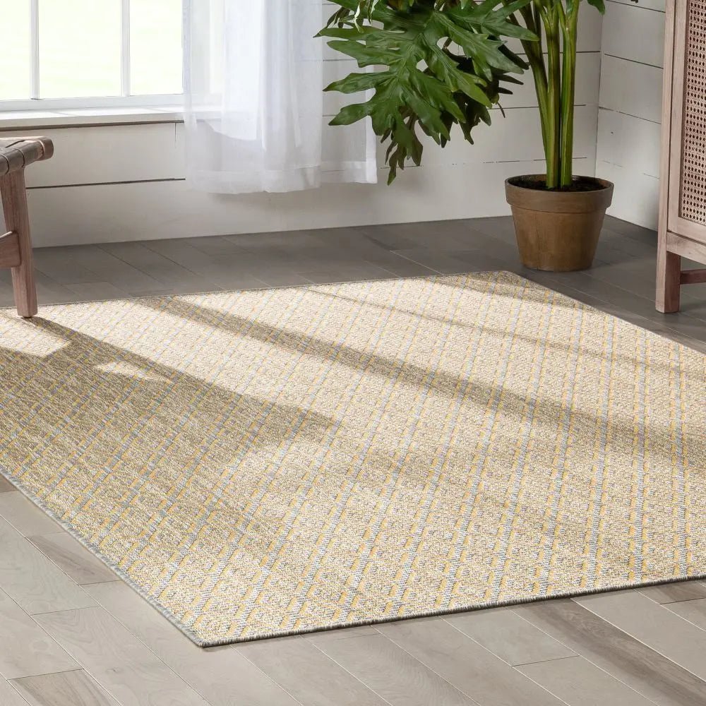 Sienna Modern Solid Pattern Yellow 5'3" x 7'3" Flat-Weave Indoor/Outdoor Rug Well Woven