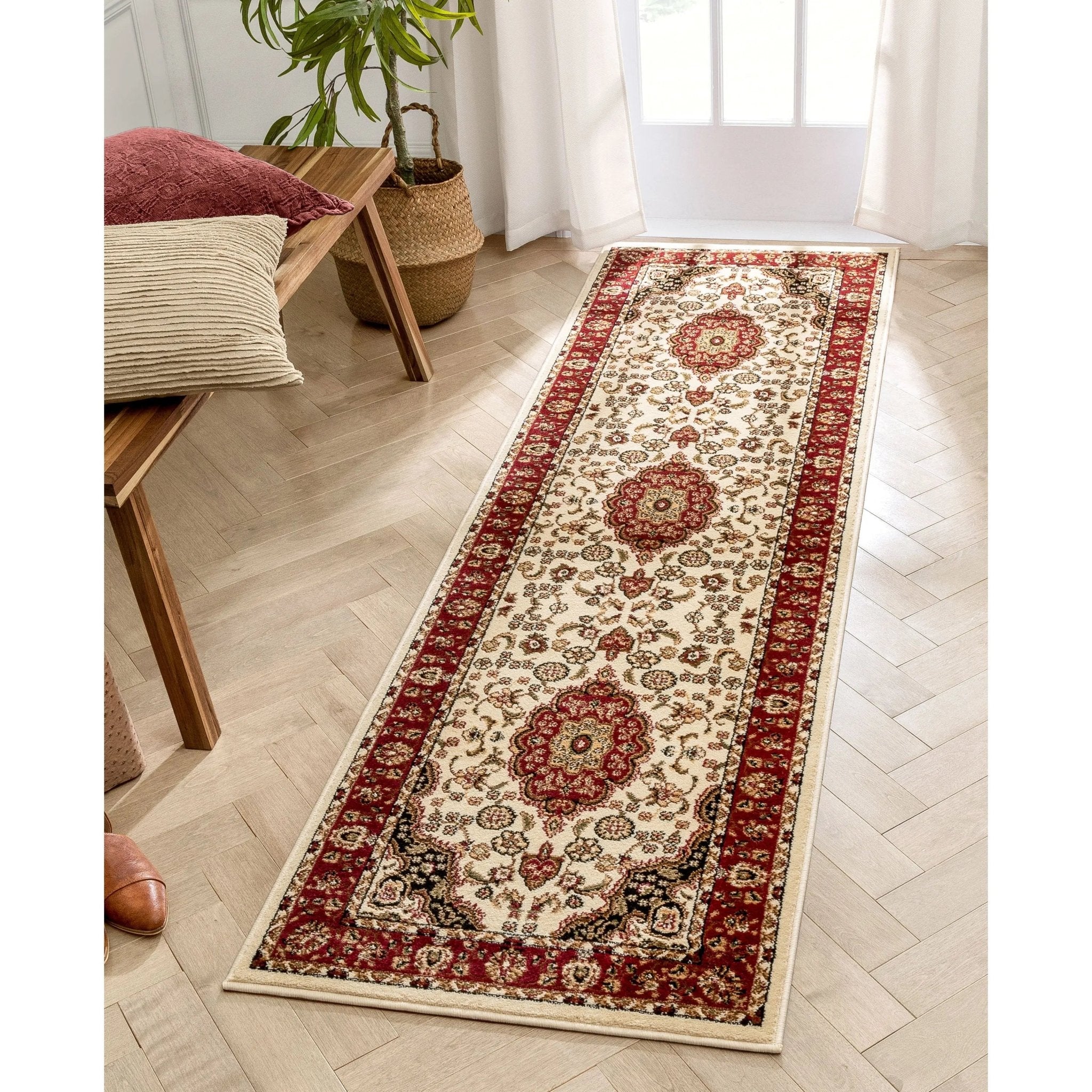 Medallion Kashan Ivory Traditional Rug Well Woven