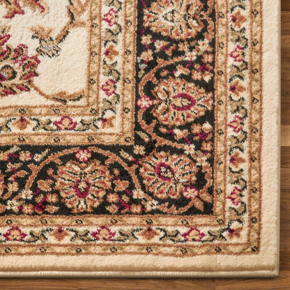 Sarouk Ivory Traditional Rug Well Woven