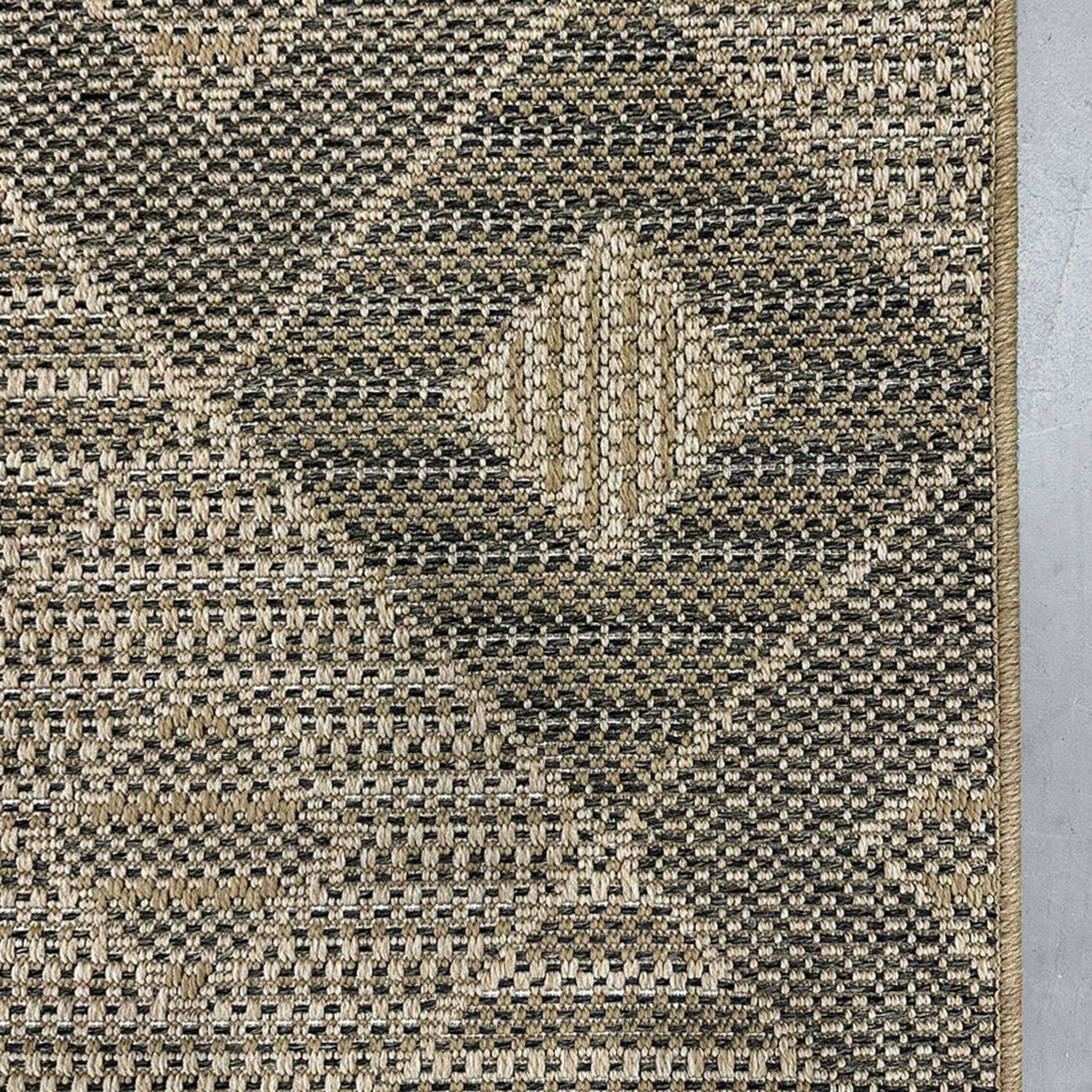 Heritage Diamond Pattern Indoor Outdoor Natural Brown Textured Rug AL-272 - Well Woven - Detail Photo