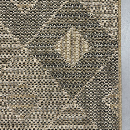 Heritage Diamond Pattern Indoor Outdoor Natural Brown Textured Rug AL-272 - Well Woven - Detail Photo