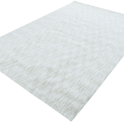 COD-12 Well Woven Moor Washable Rug: White and cream washable rug with pile on a white background