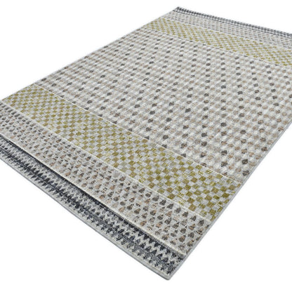 COD-31 Well Woven Wynn Washable Rug: Recycled-fiber rug with geometric design on a white background