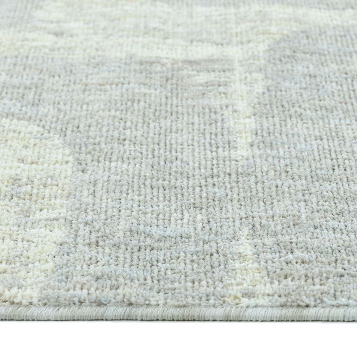 COD-72 Well Woven Wold Washable Rug: Close-up of the soft textured light gray and cream rug