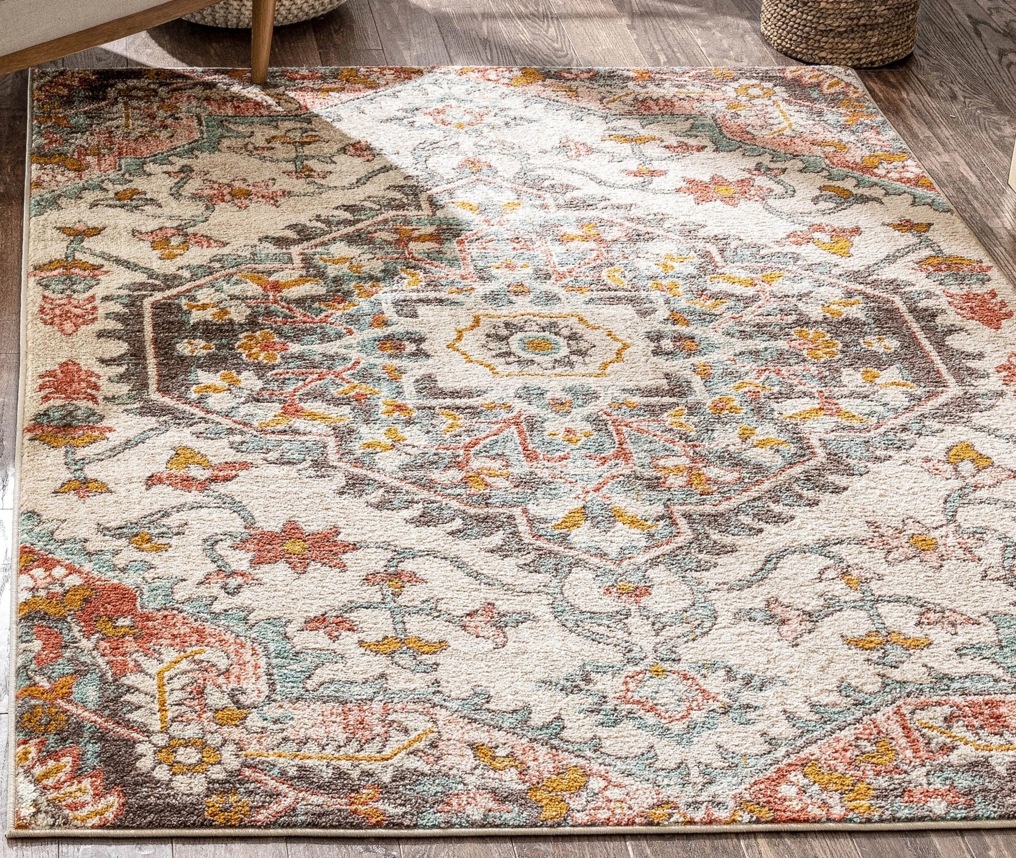 Gwendolyn Blush Bohemian Oriental Medallion Rug Well Woven
