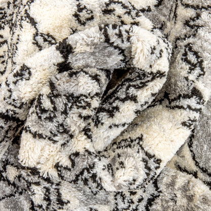 Arctic Bloom Medallion Oriental Ivory Grey High-Low Rug Well Woven