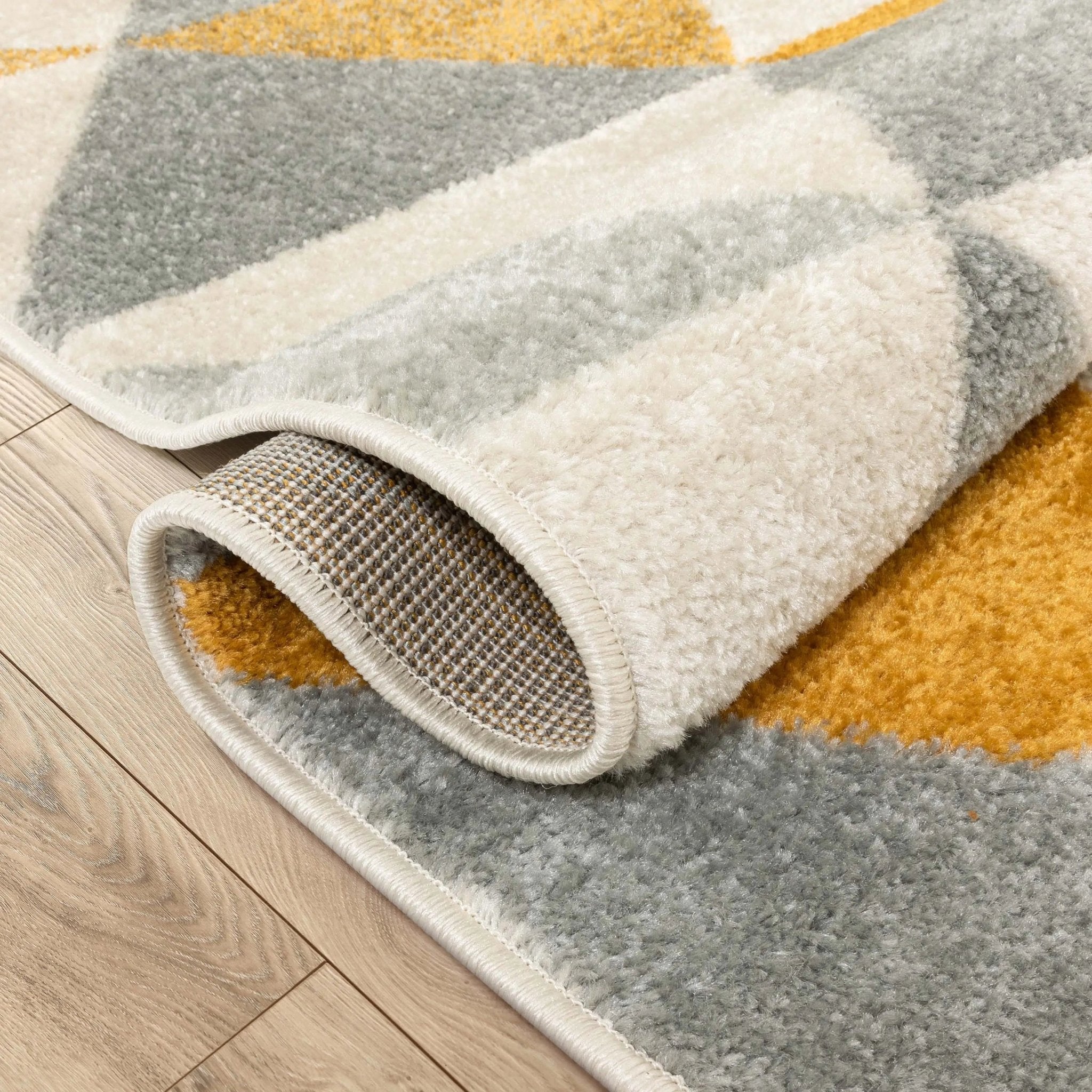 Alvin Gold Modern Geometric Rug Well Woven