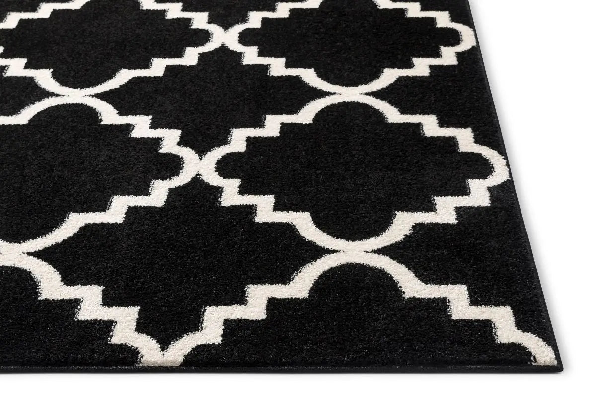 Lulu's Lattice Black Modern Rug Well Woven
