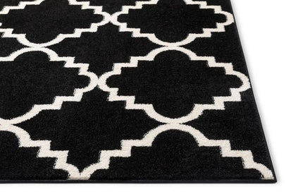 Lulu's Lattice Black Modern Rug Well Woven