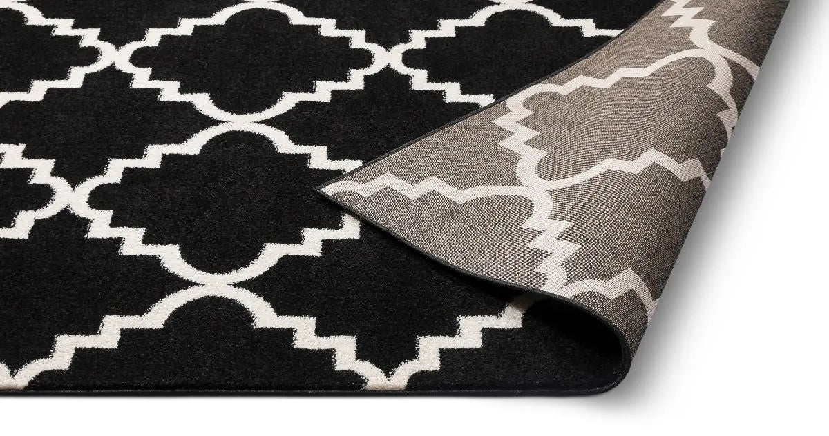 Lulu's Lattice Black Modern Rug Well Woven