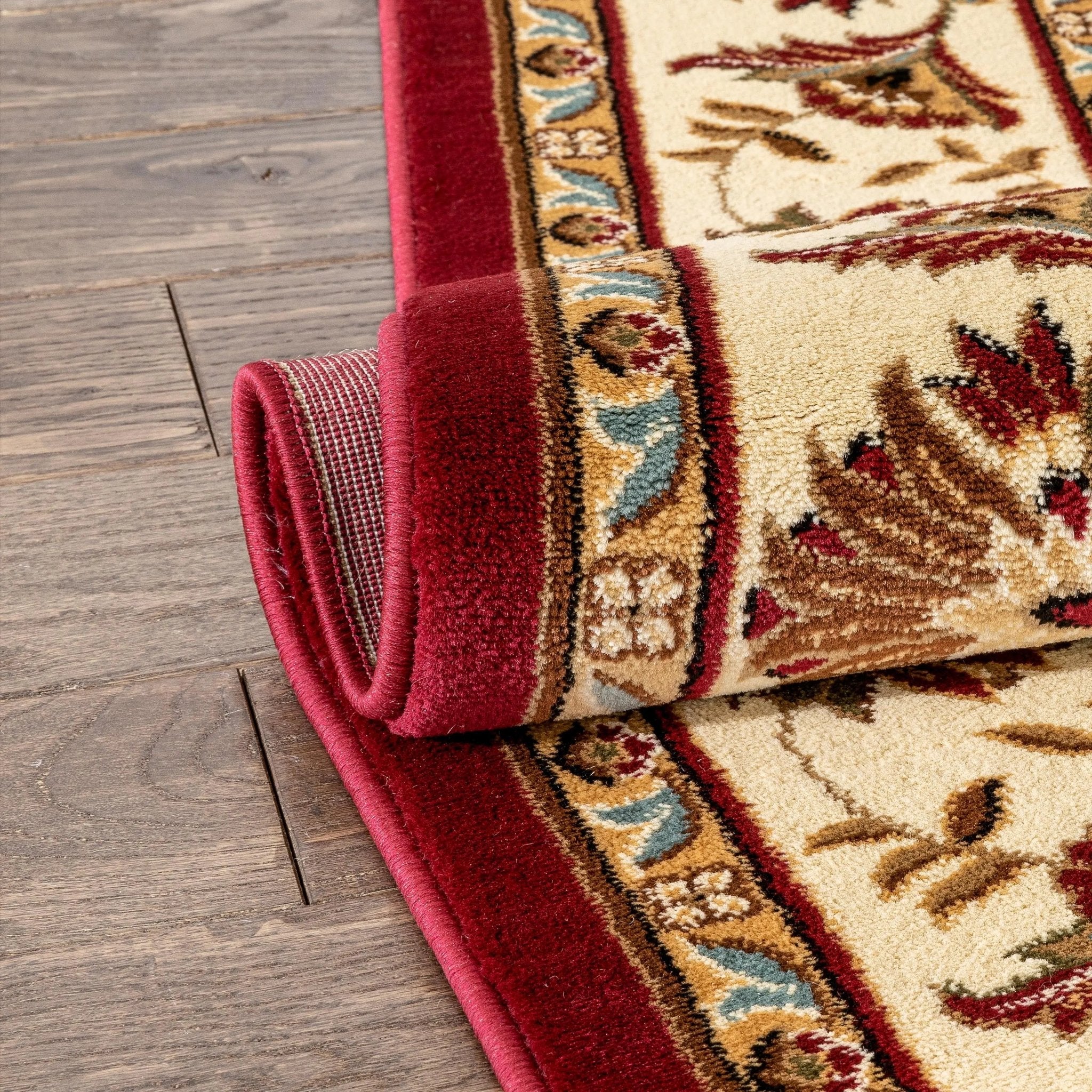 Abbasi Red Traditional Rug Well Woven