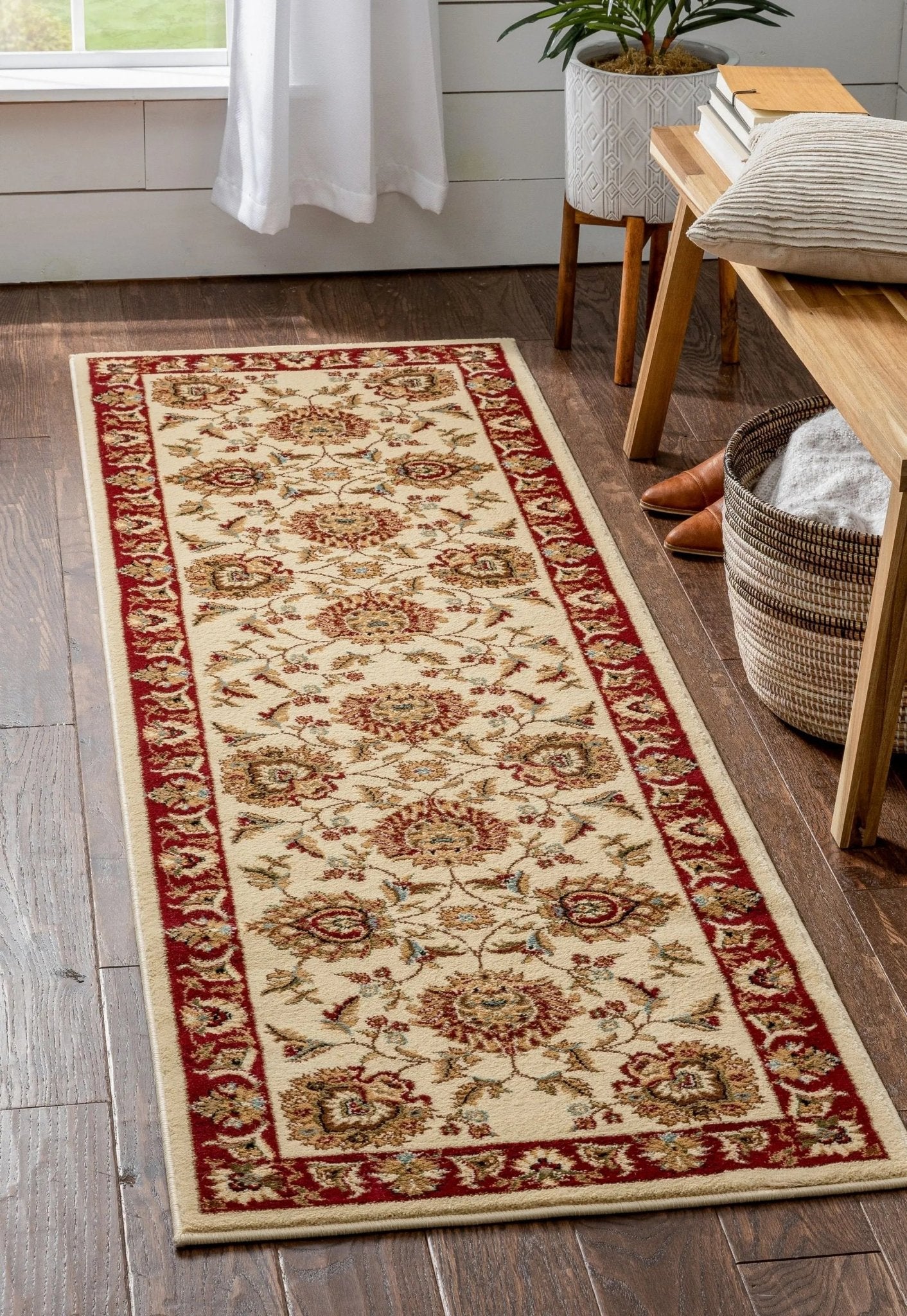 Abbasi Ivory Traditional Rug Well Woven