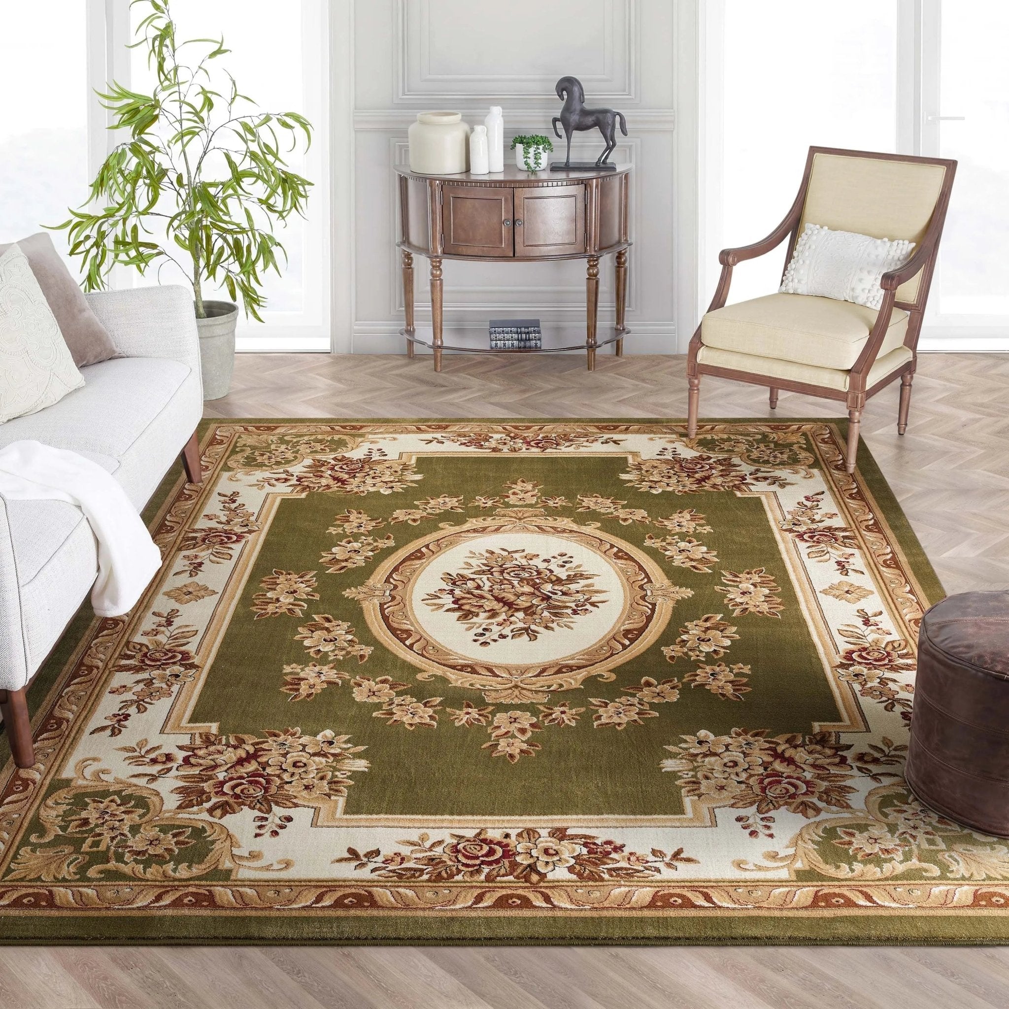 Le Petit Palais Green Traditional Rug Well Woven